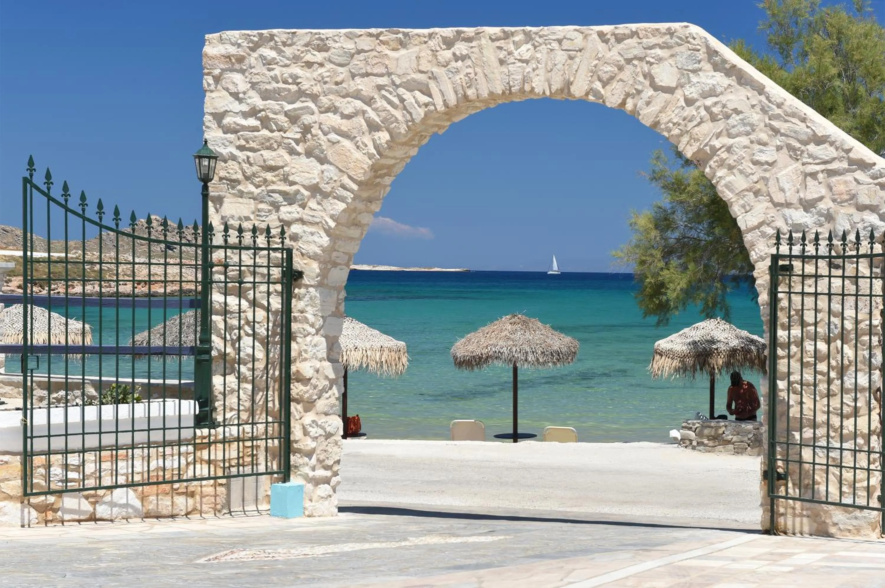 Beach in Contaratos Beach Hotel