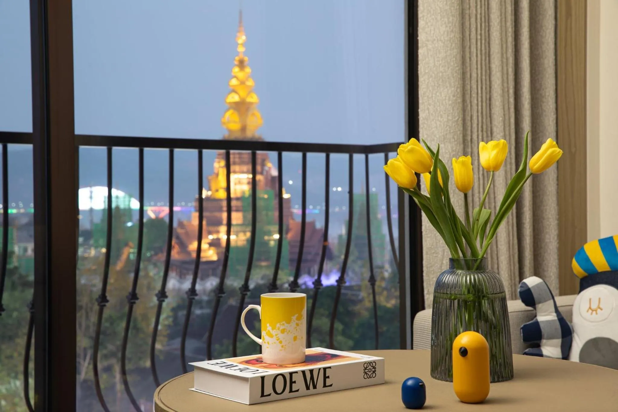 Photo of the whole room in voco Xishuangbanna Gaozhuang by IHG