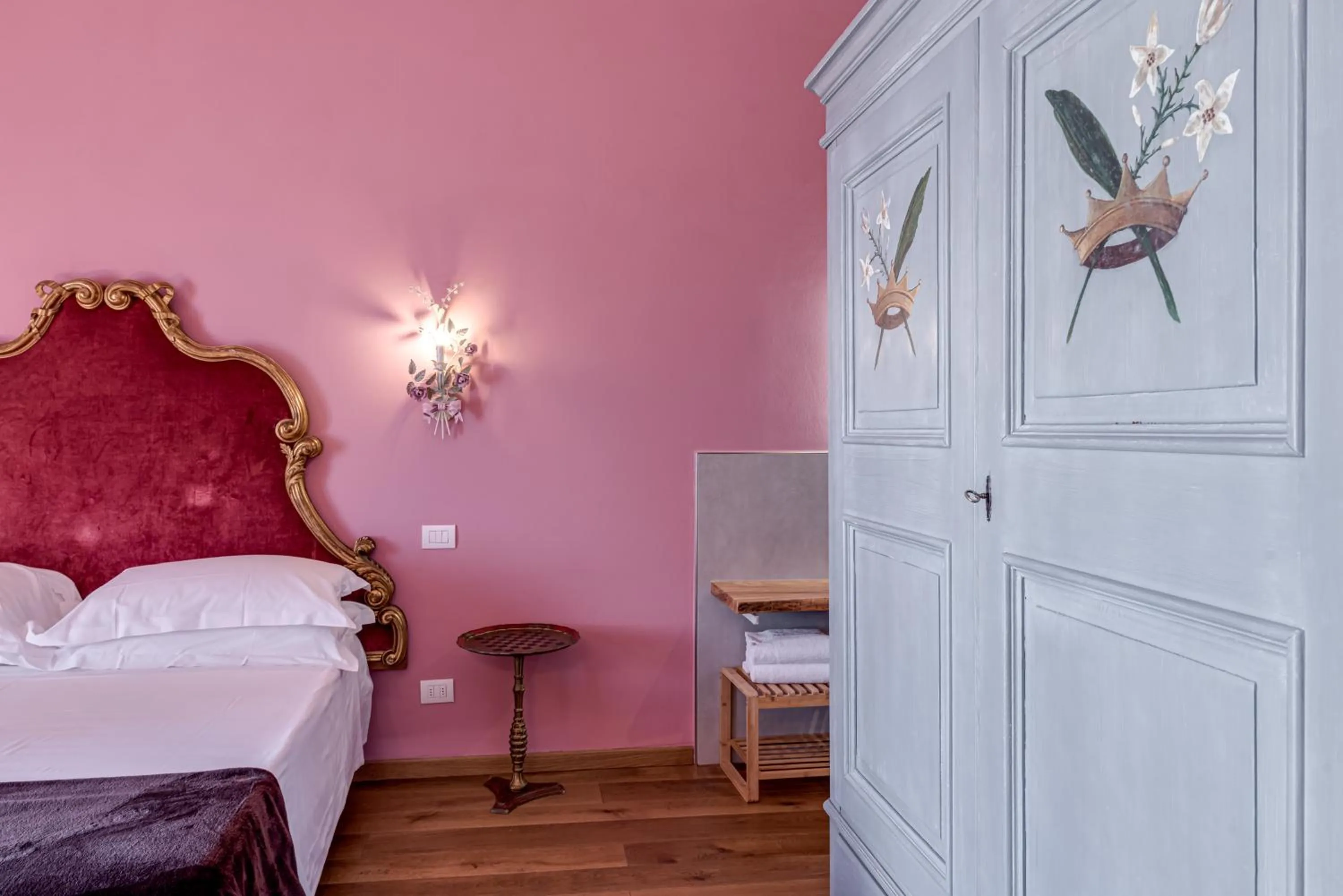 Bed in Palazzo Pacini