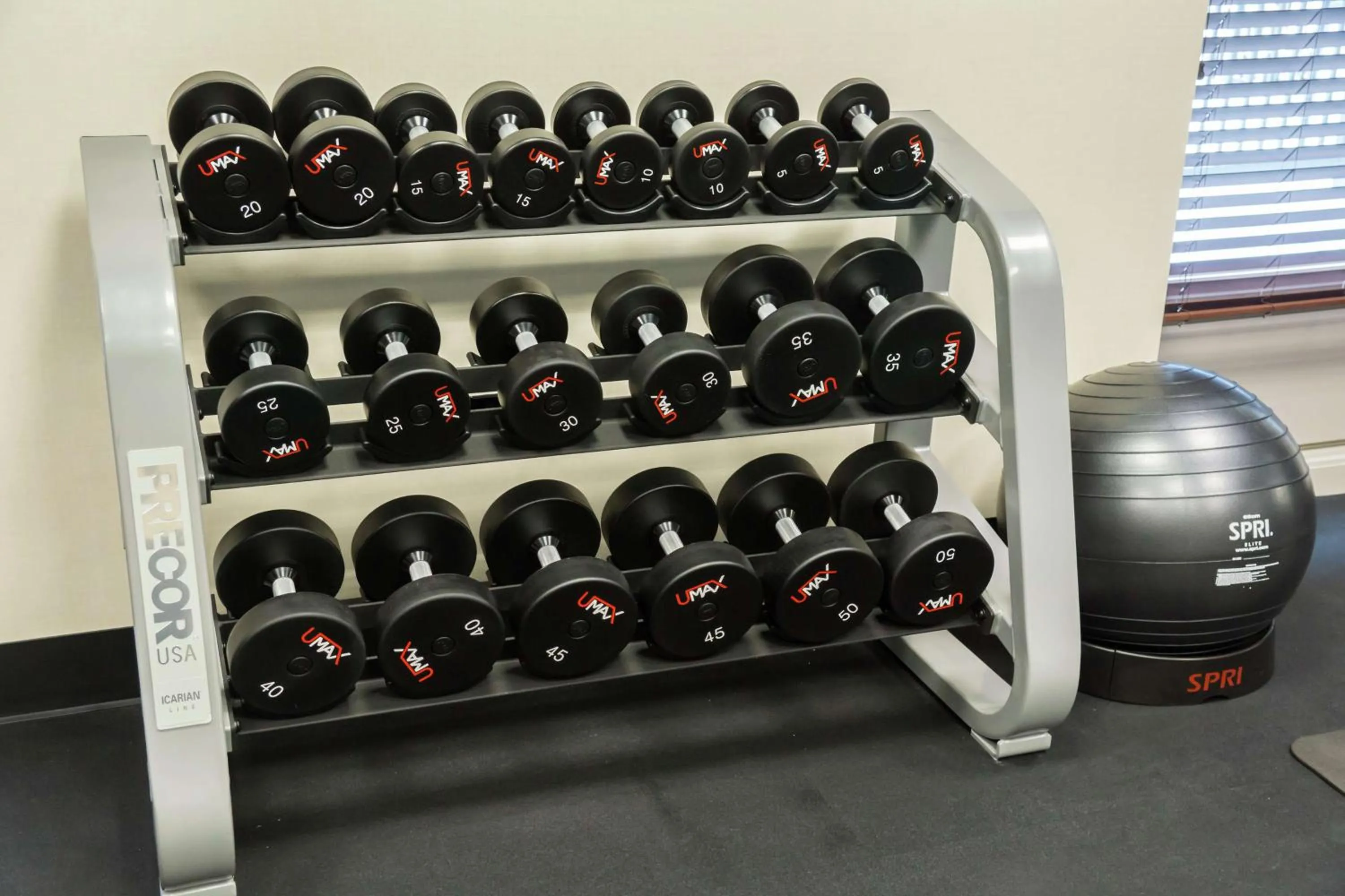 Fitness centre/facilities in Hampton Inn & Suites Orlando near SeaWorld