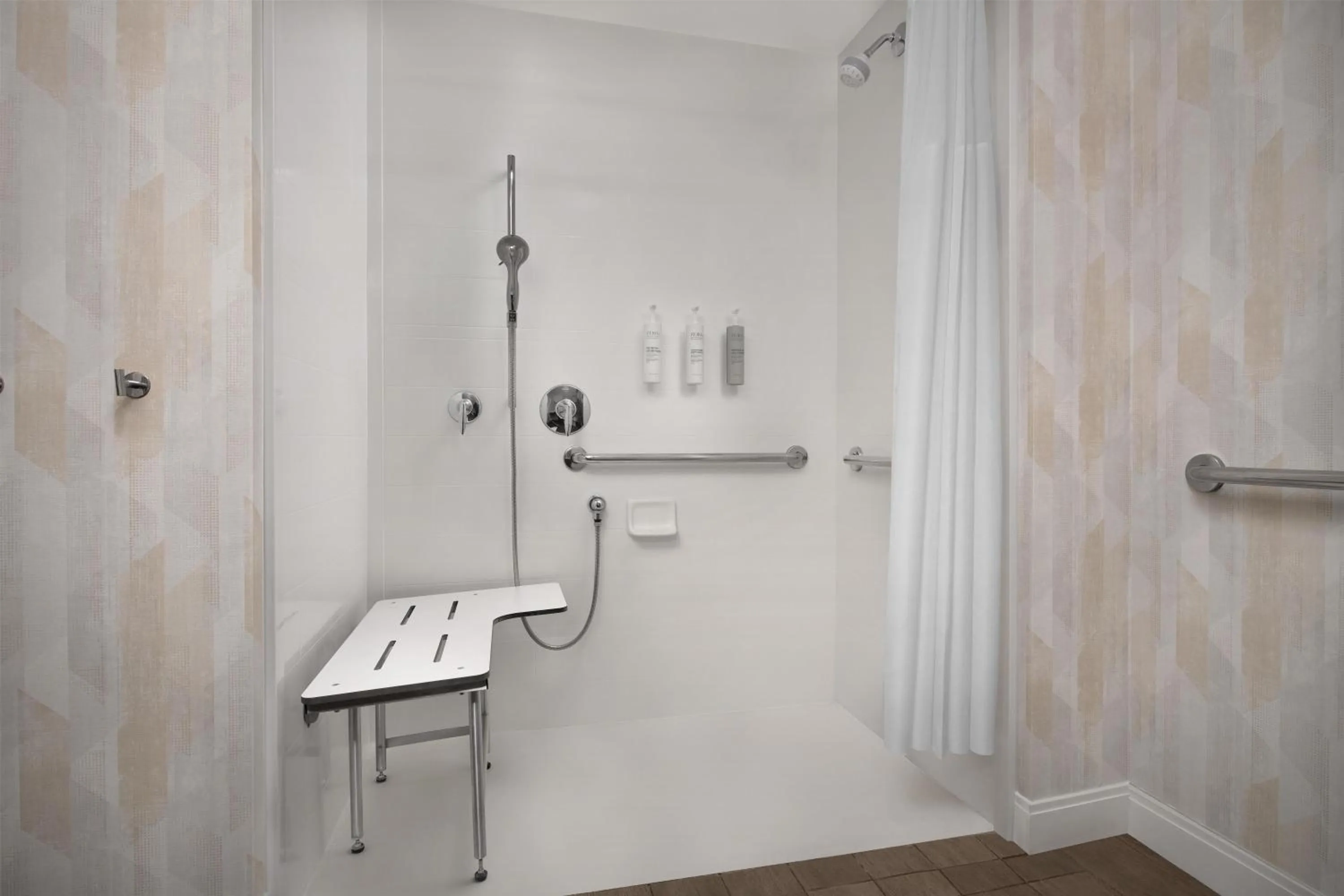 Bathroom in Hampton Inn & Suites Baltimore North/Timonium, MD