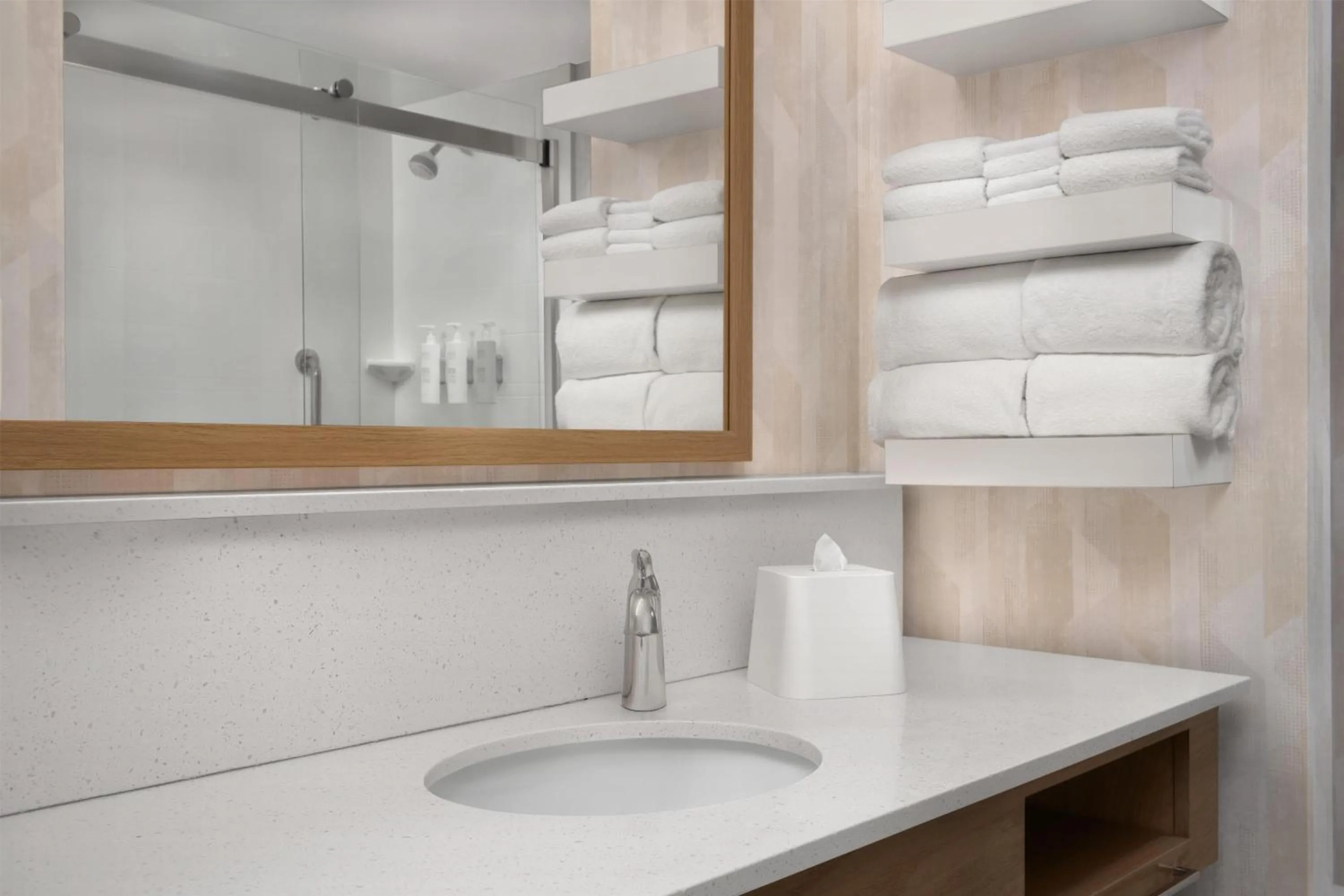 Bathroom in Hampton Inn & Suites Baltimore North/Timonium, MD