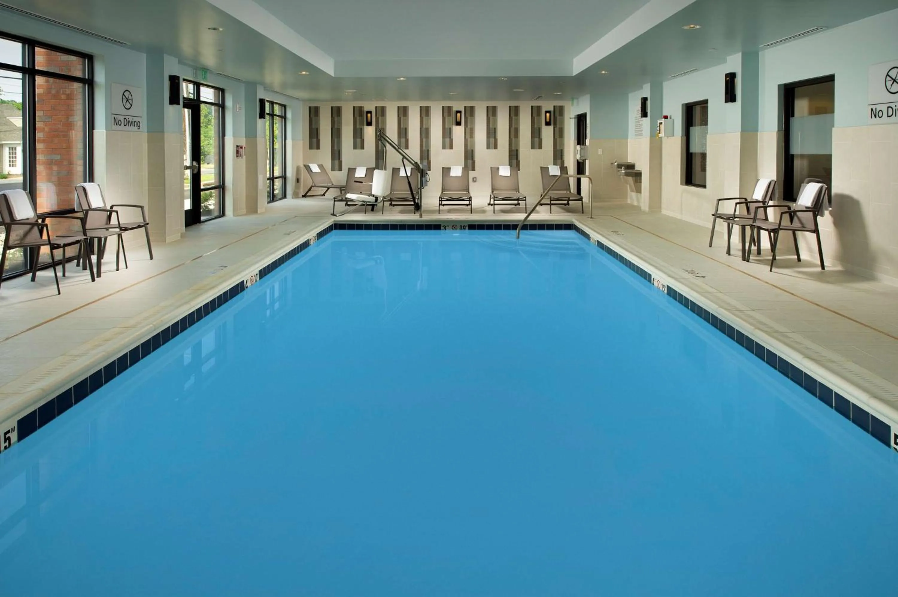 Pool view in Hampton Inn & Suites Baltimore North/Timonium, MD