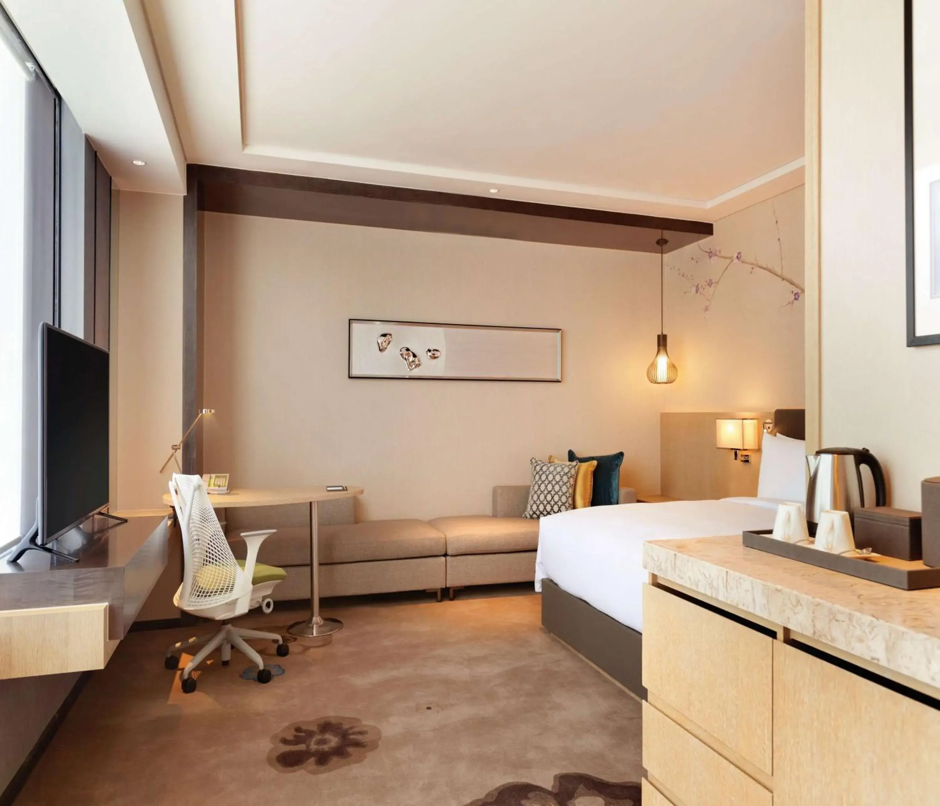 Deluxe King Room with River View in Hilton Garden Inn Dandong Deluxe King Room with River View in Hilton Garden Inn Dandong