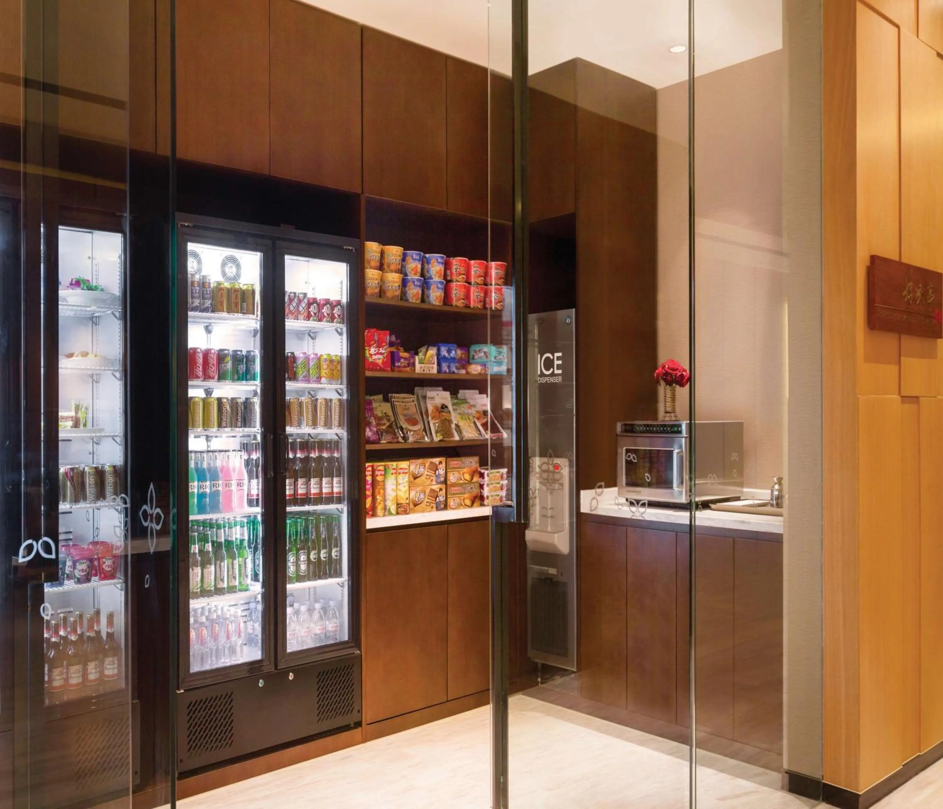 Restaurant/places to eat in Hilton Garden Inn Dandong