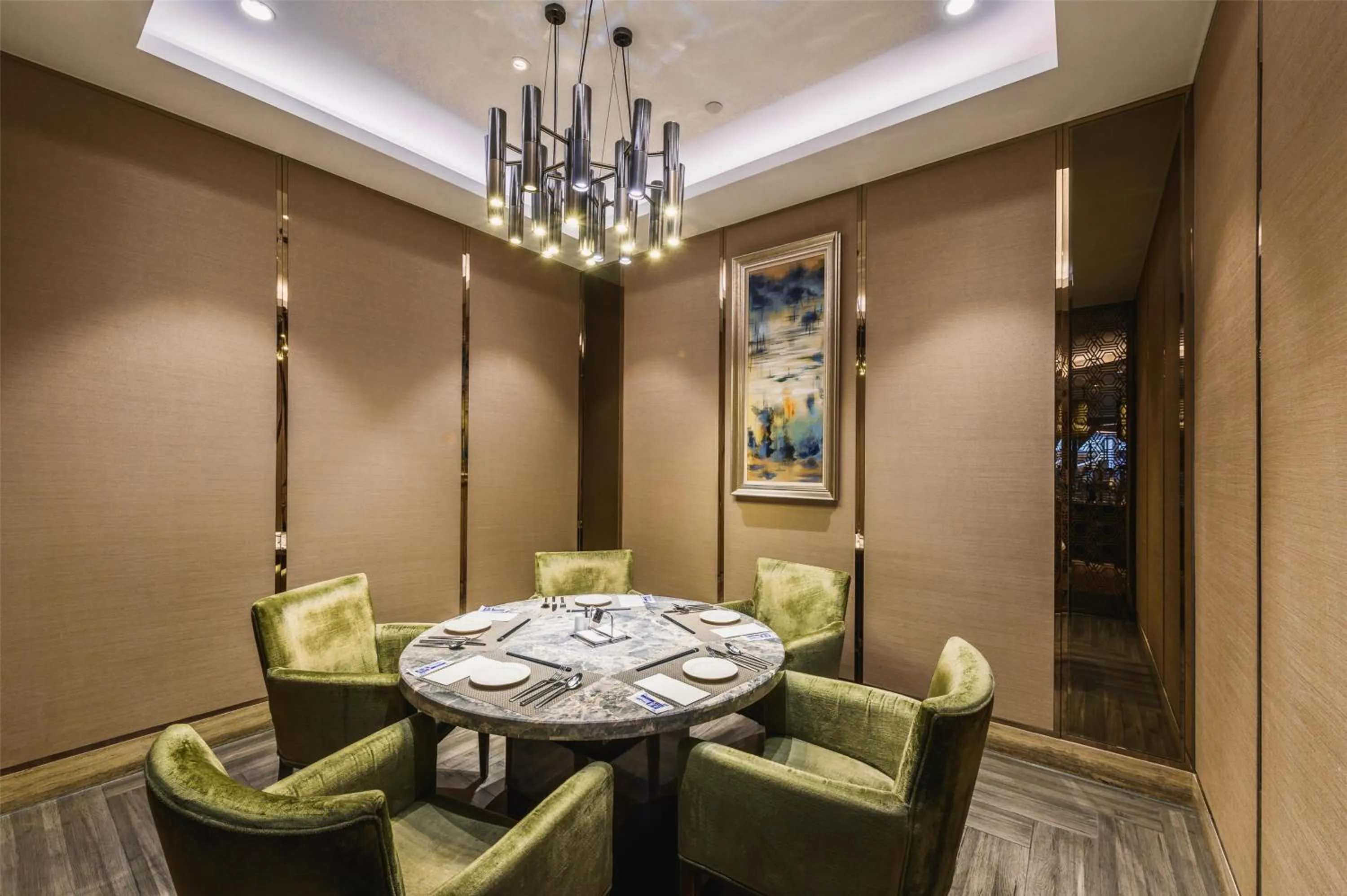 Restaurant/places to eat in Hilton Chengdu