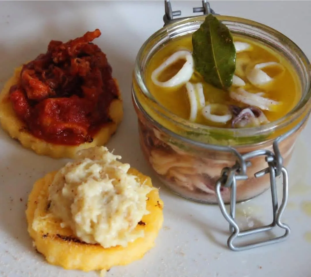 Restaurant/places to eat in Residence Panorama