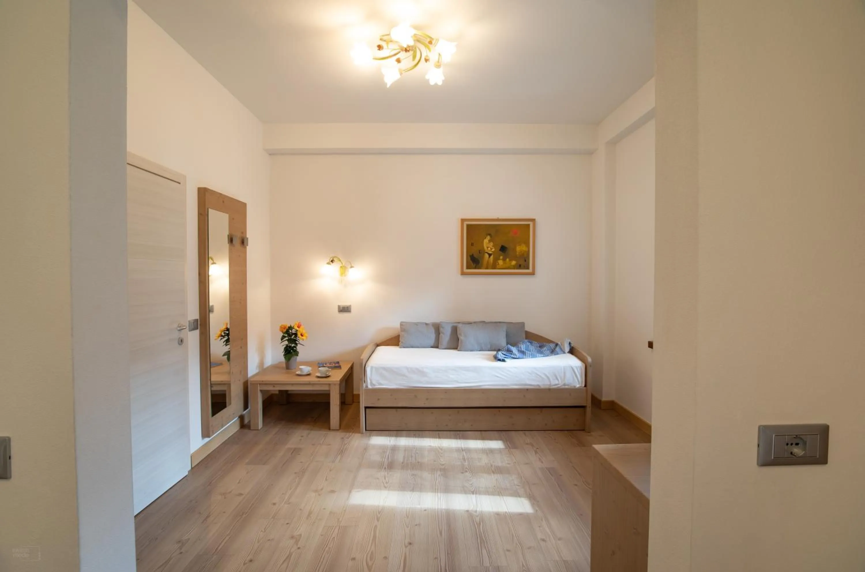 Seating area, Bed in Residence Panorama