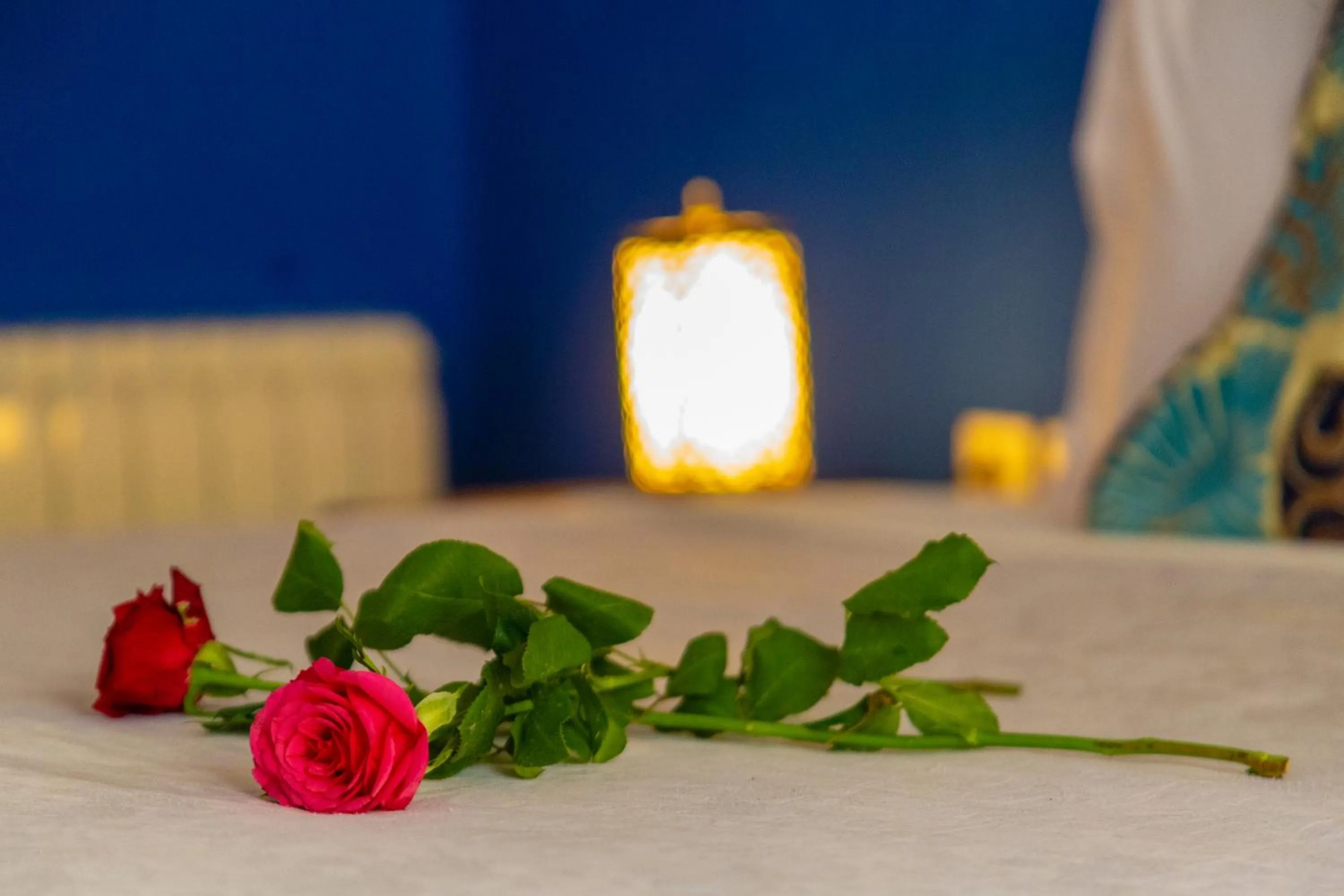 Living room, Bed in Riad Tahra & Spa