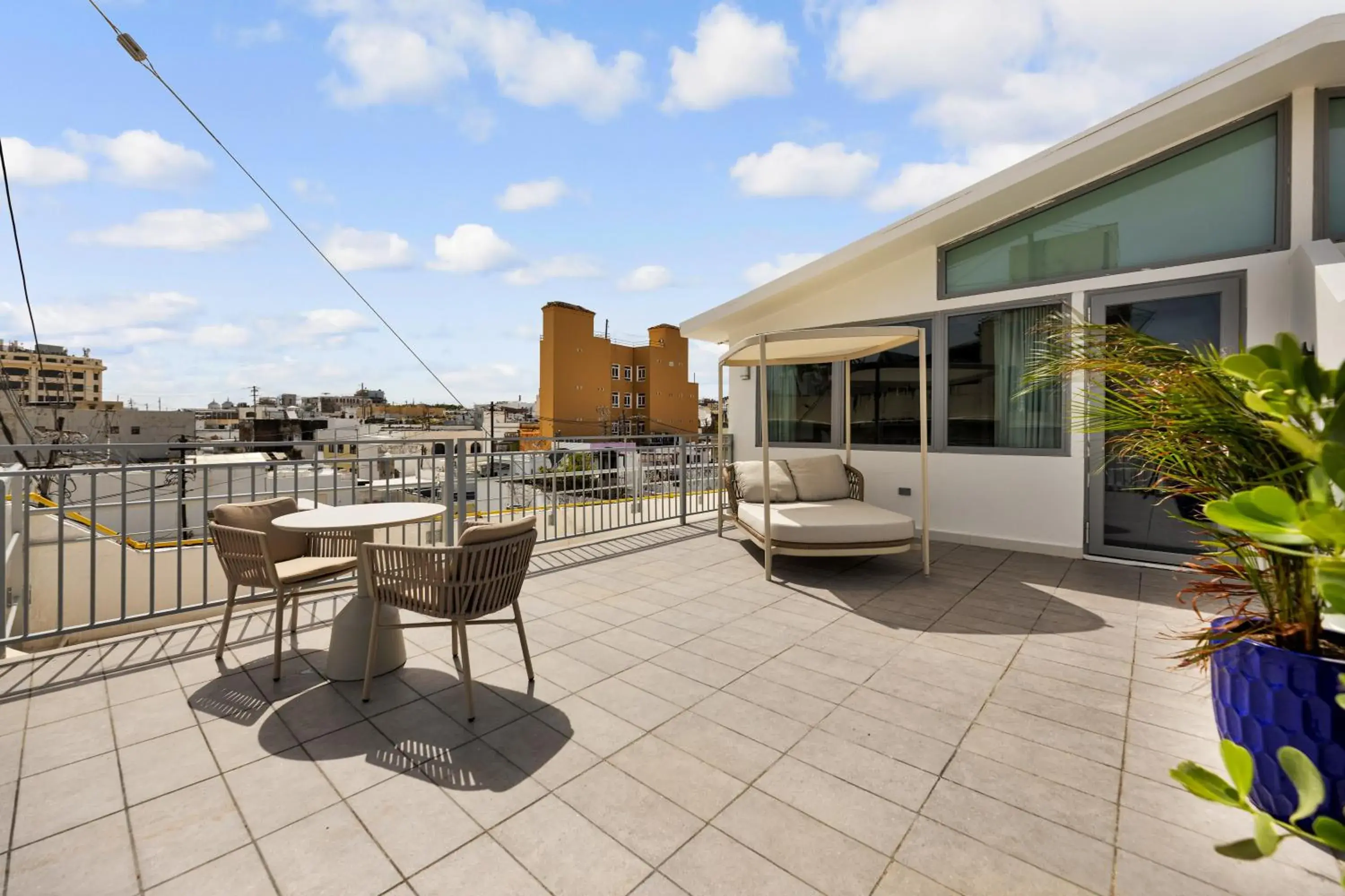 King Suite with Spa Bath in Hotel Milano King Suite with Spa Bath in Hotel Milano