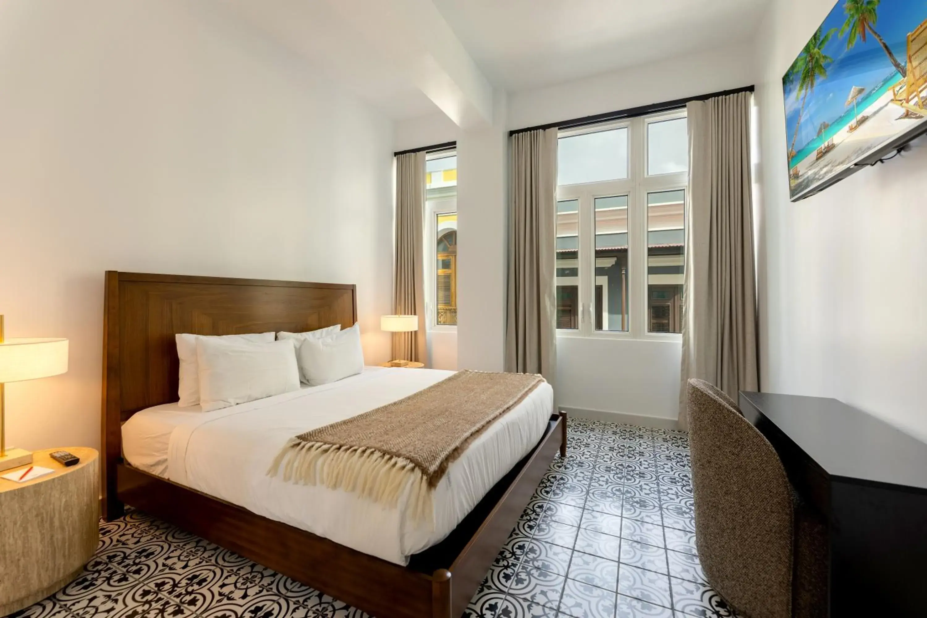 Deluxe King Room in Hotel Milano Deluxe King Room in Hotel Milano