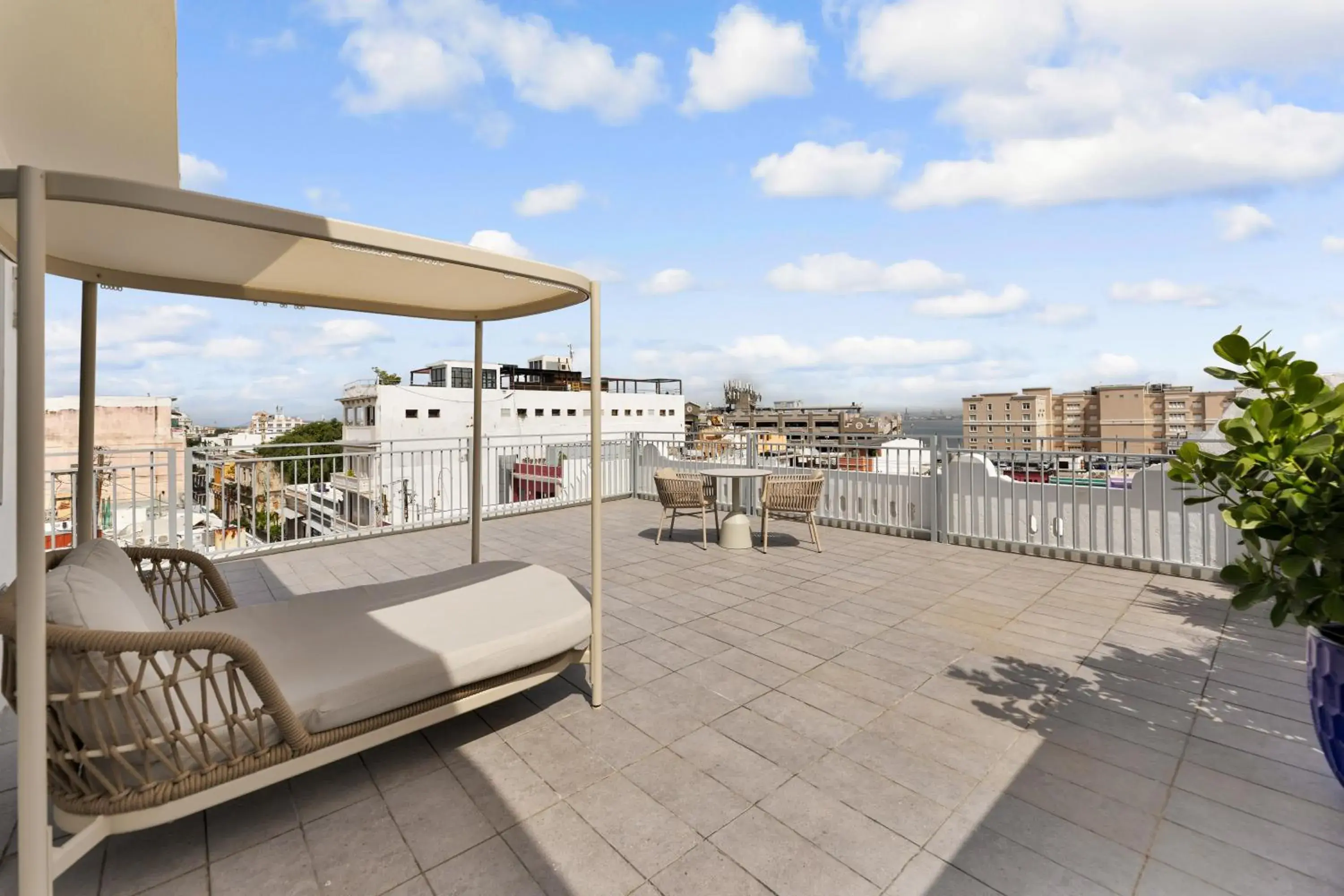 Junior Suite with Balcony in Hotel Milano Junior Suite with Balcony in Hotel Milano