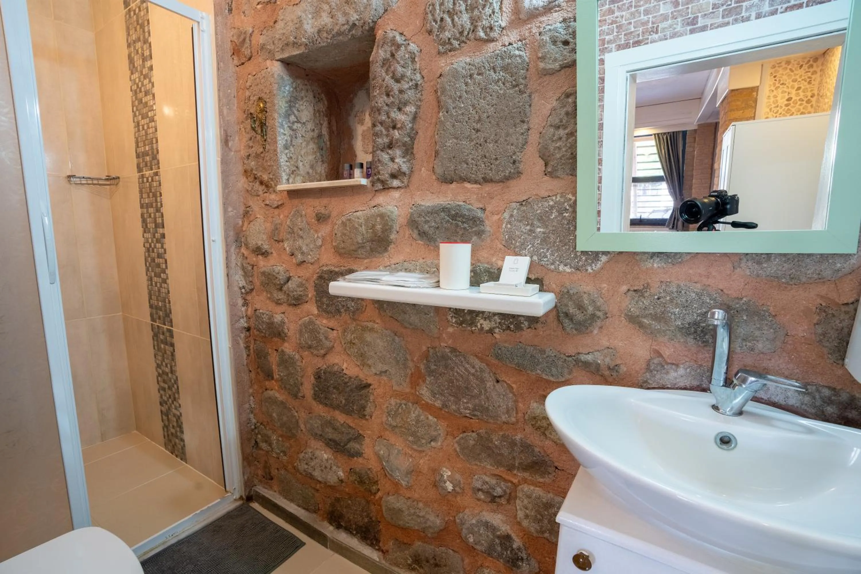 Attalos Suites Hotel