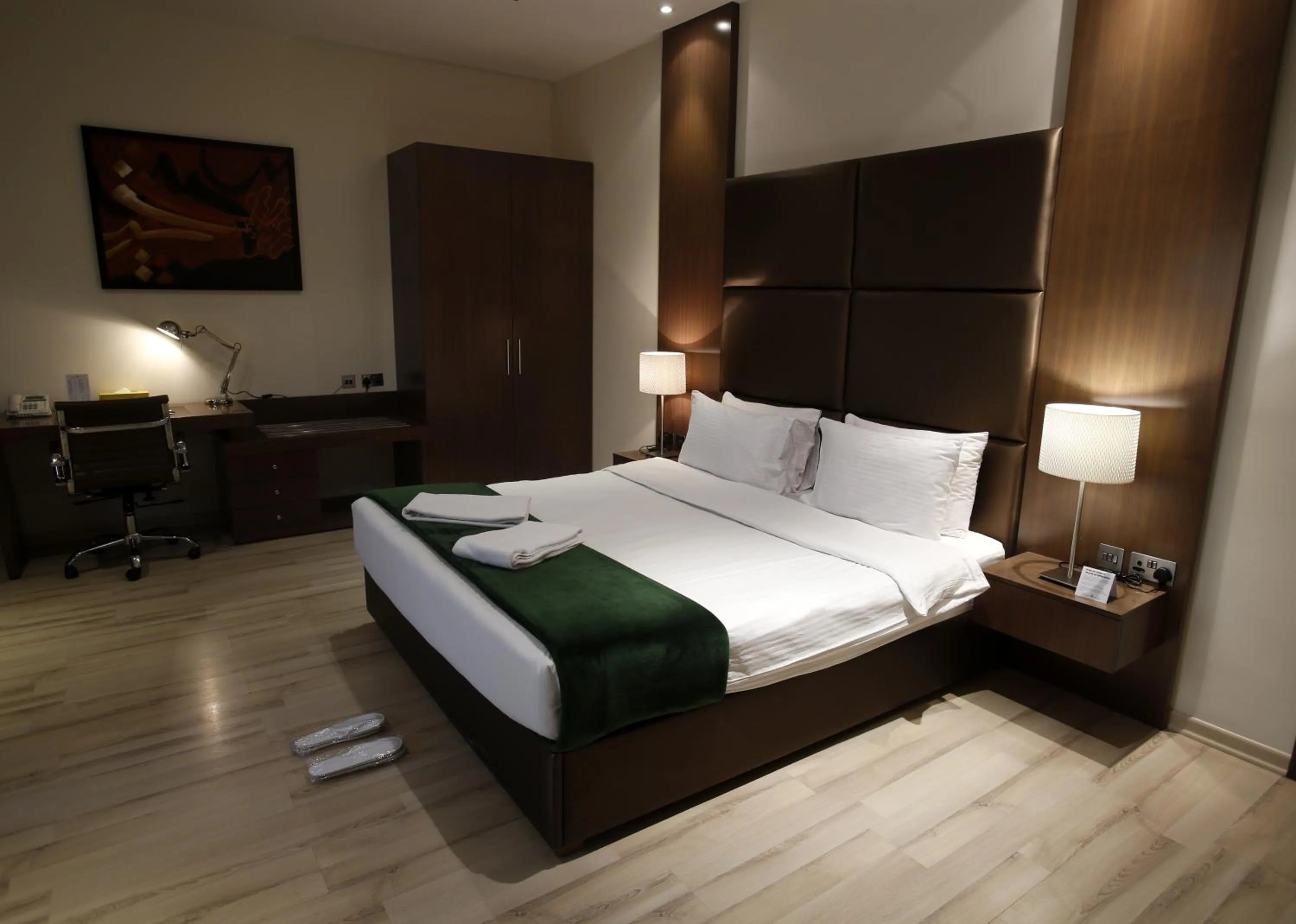 TV and multimedia, Bed in Rawda Hotel