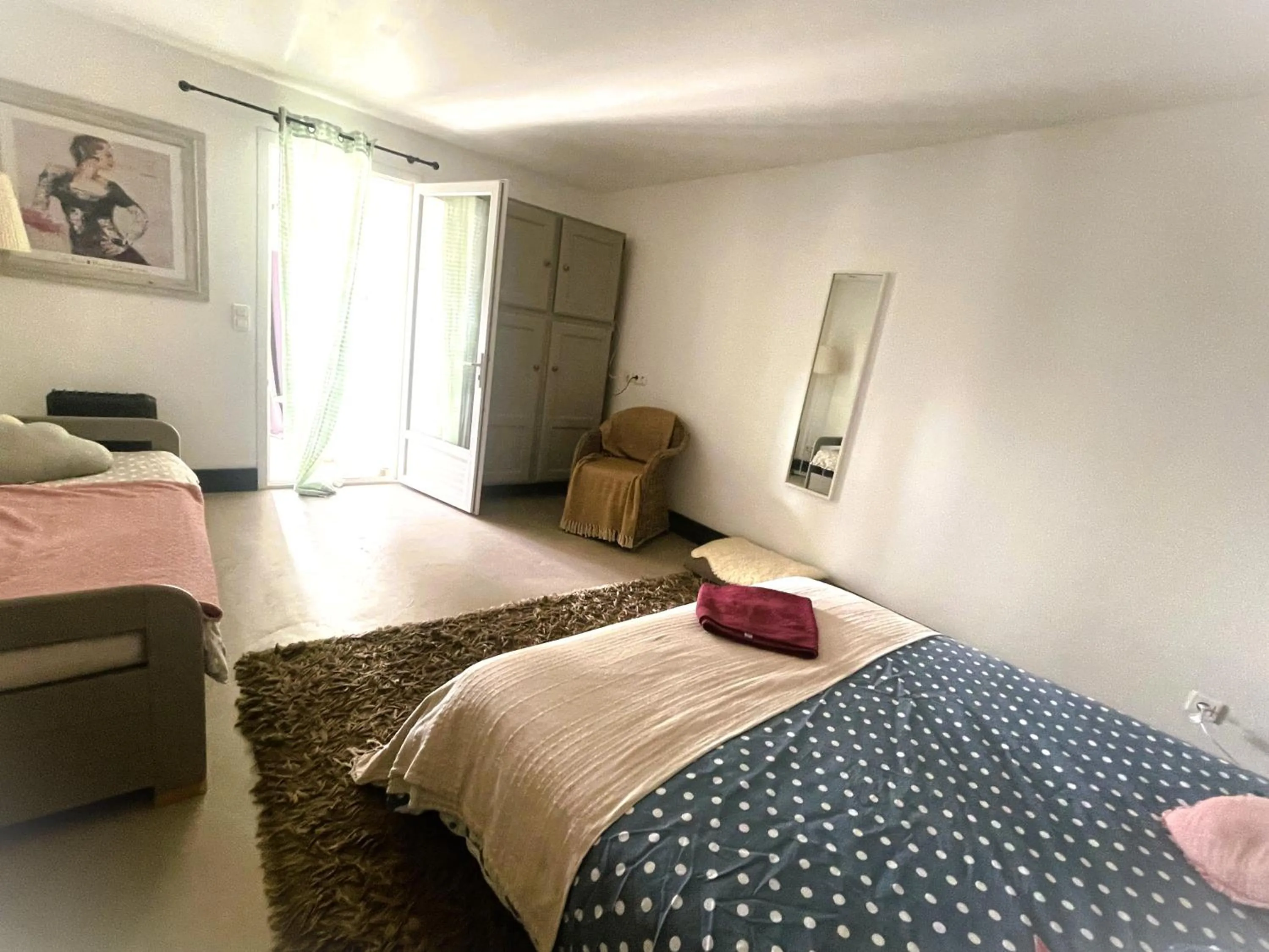 Bed in Le Mazet Chambre d'Hôtes