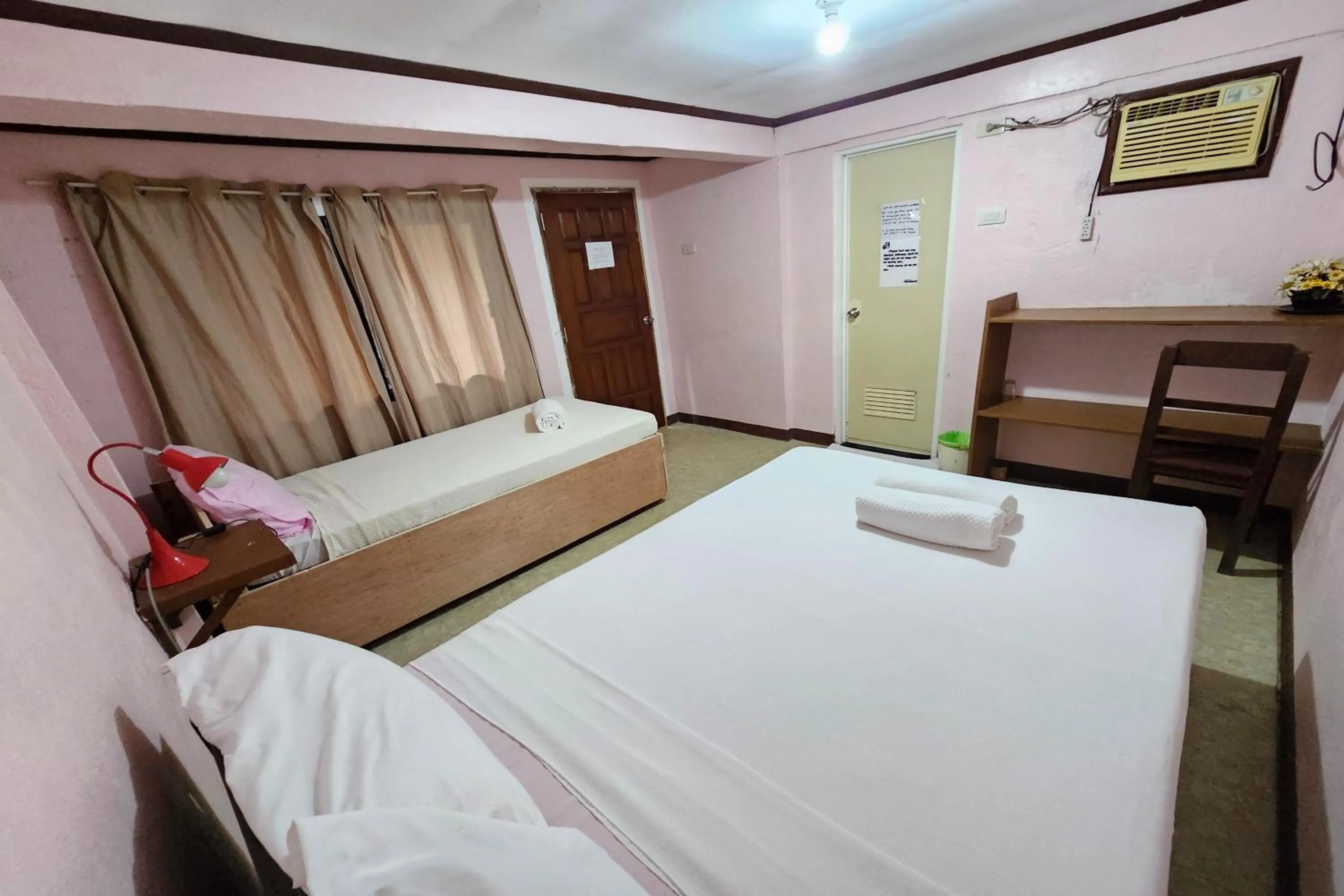 Bed in D & A Seaside Cottages