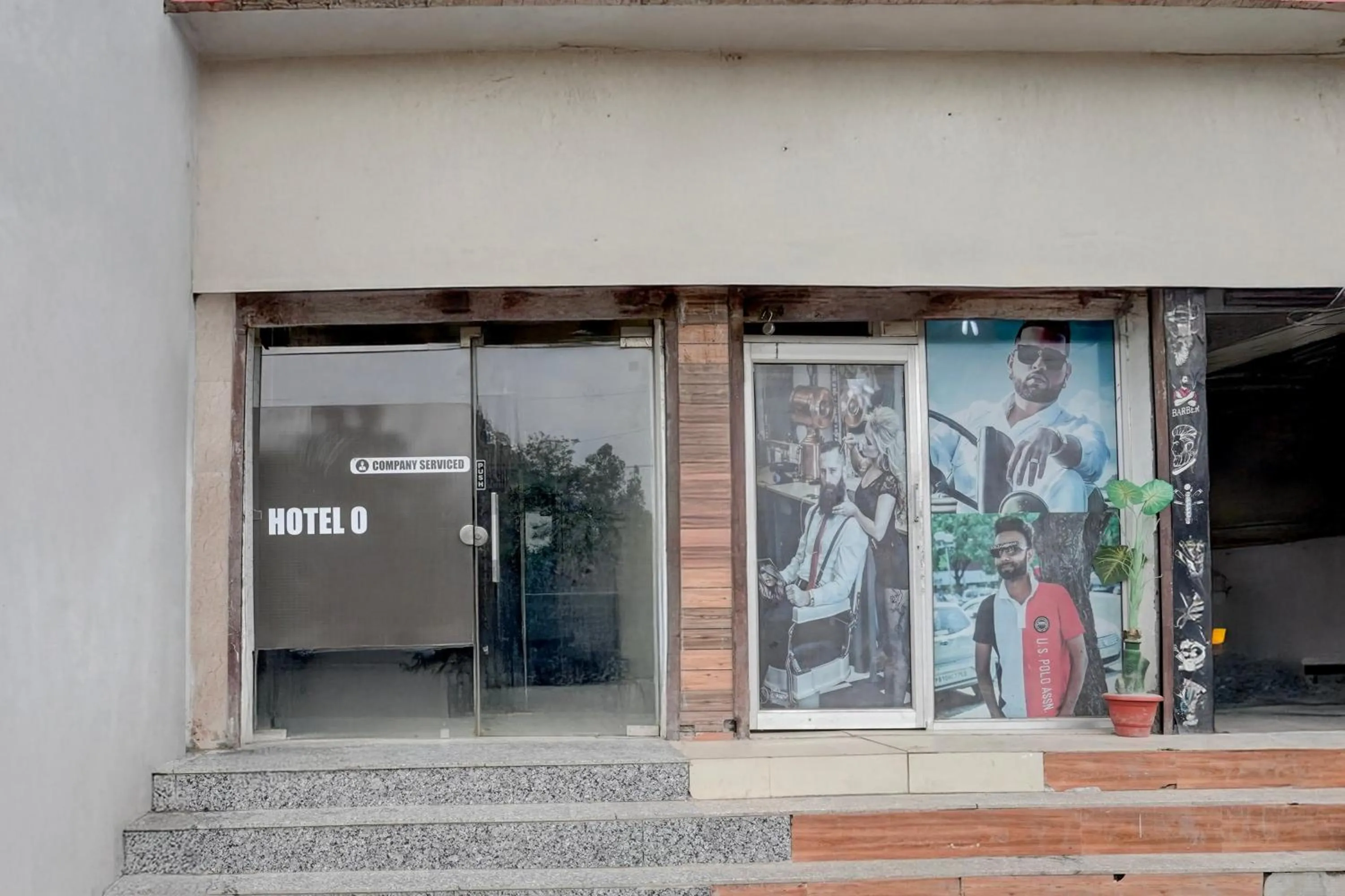 Facade/entrance in Super Hotel O Sector 58 Mohali Formerly Hotel Alpha