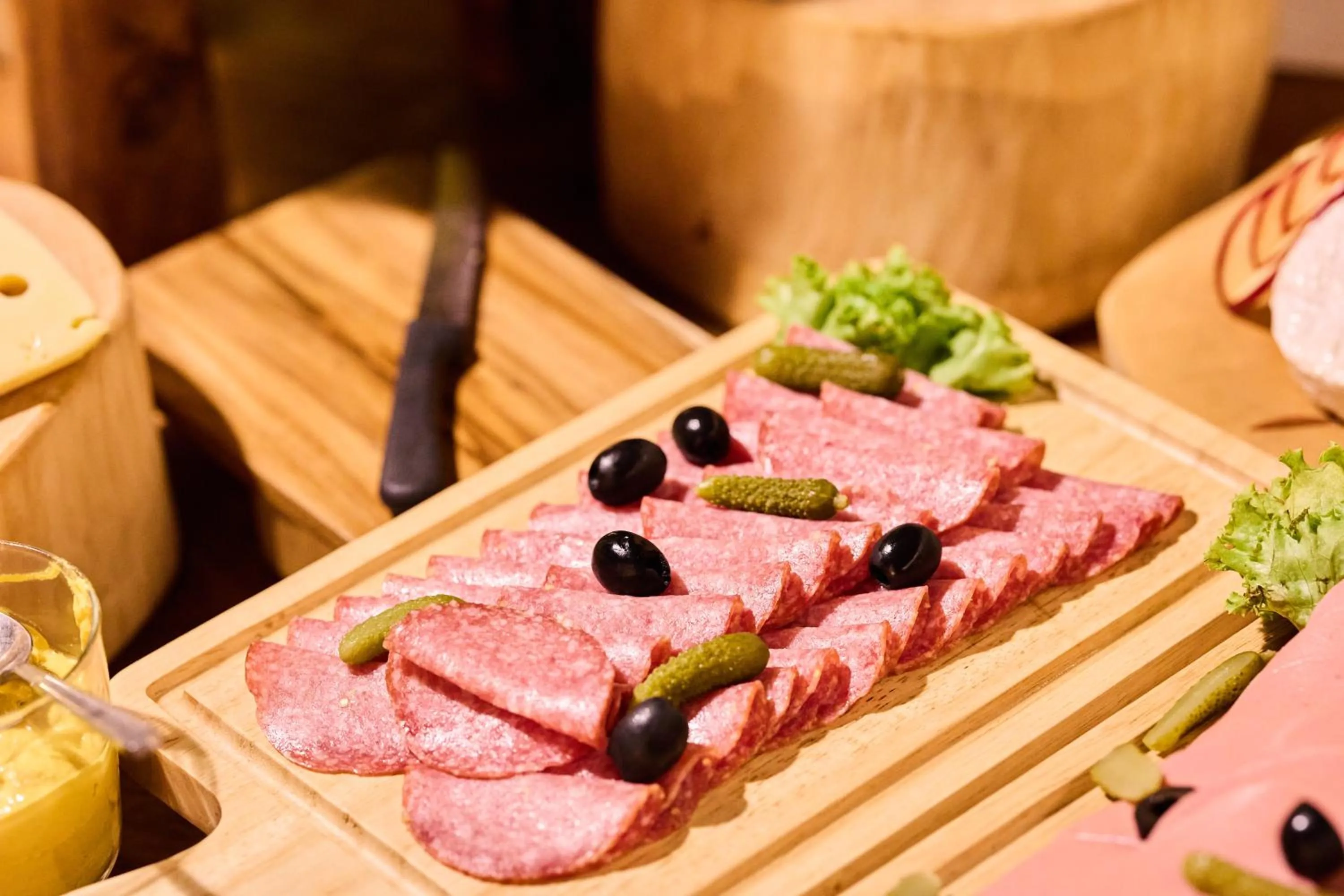 Food in The Survival by Seudam