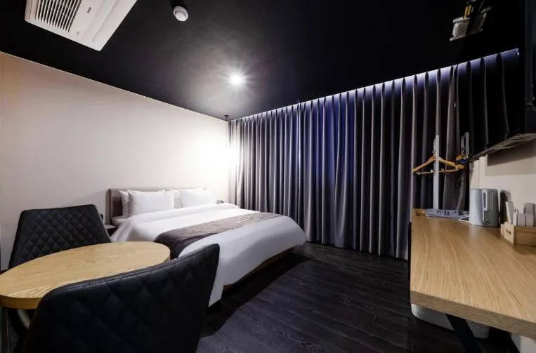 Bed in Hotel 7 Bricks Gwangju Sangmu