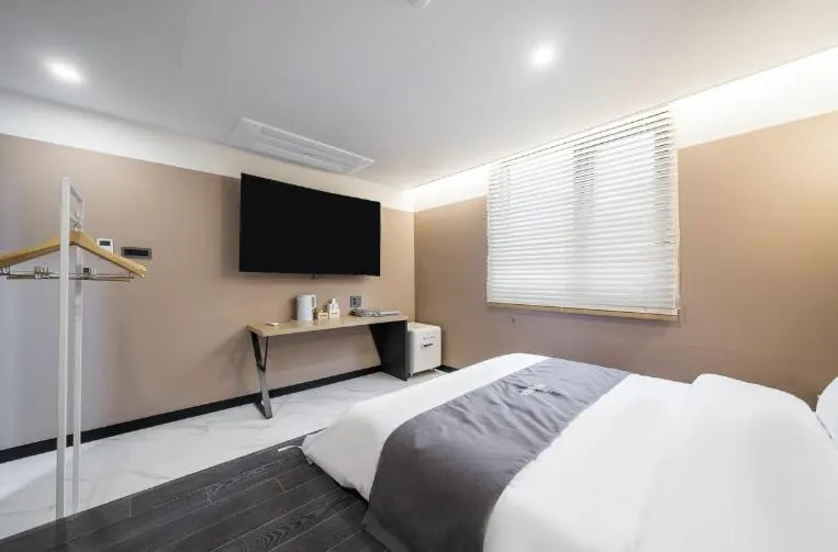 Bed in Hotel 7 Bricks Gwangju Sangmu