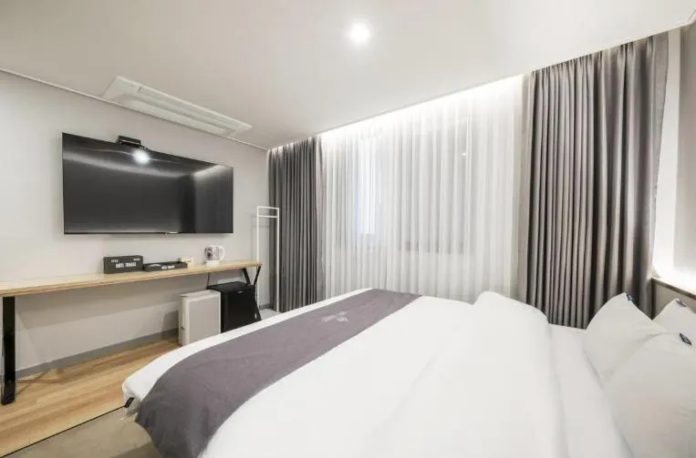 Bed in Hotel 7 Bricks Gwangju Sangmu