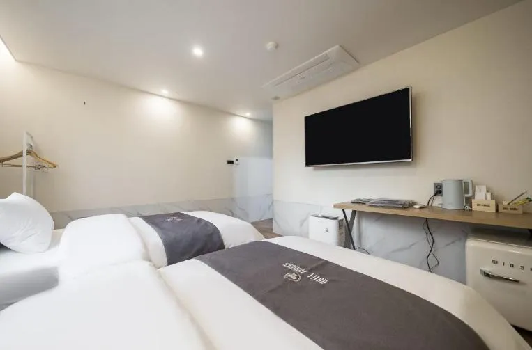 Bed in Hotel 7 Bricks Gwangju Sangmu