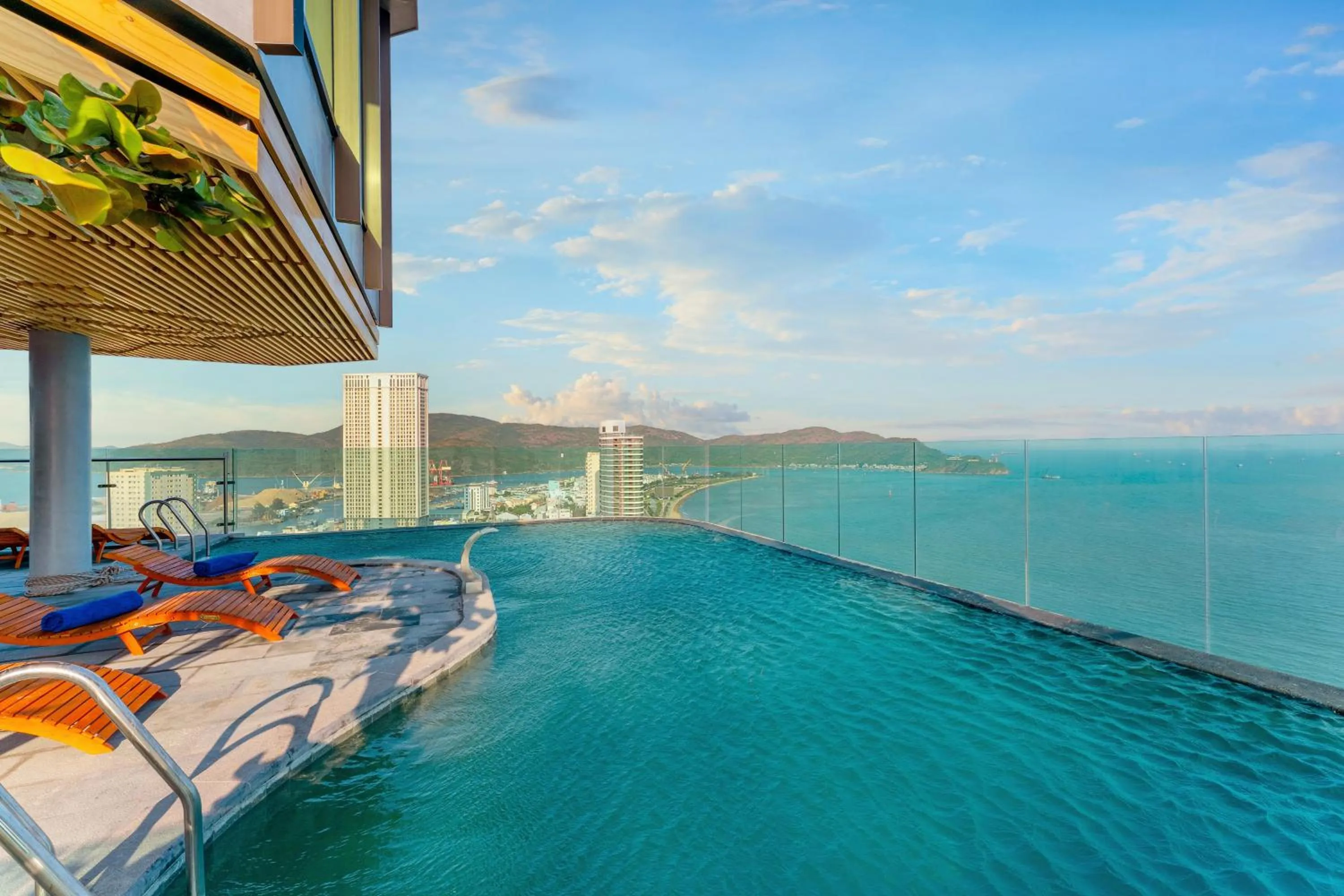 Swimming pool in Sala Quy Nhon Beach Hotel