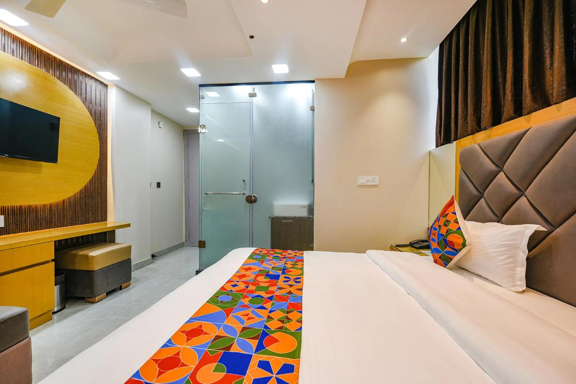 Bed in FabHotel Grand Palazzo Near Paschim Vihar