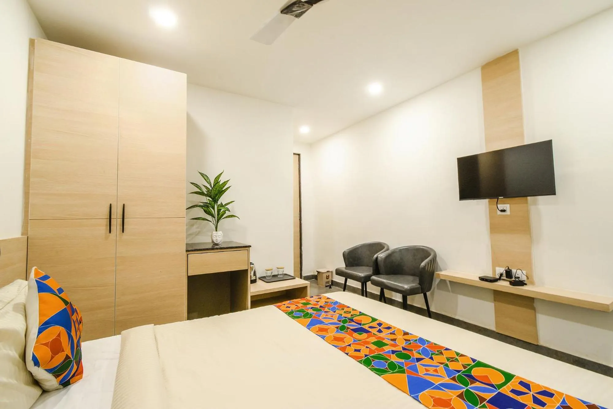 Bed in FabHotel Prime Adhirath Grand-Nr Madhapur-Hitech CIty