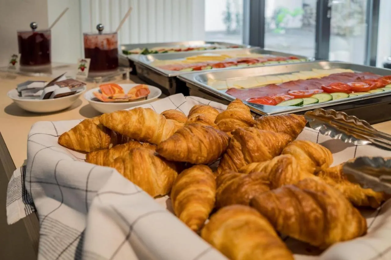 Breakfast in AR City Hotel Berlin