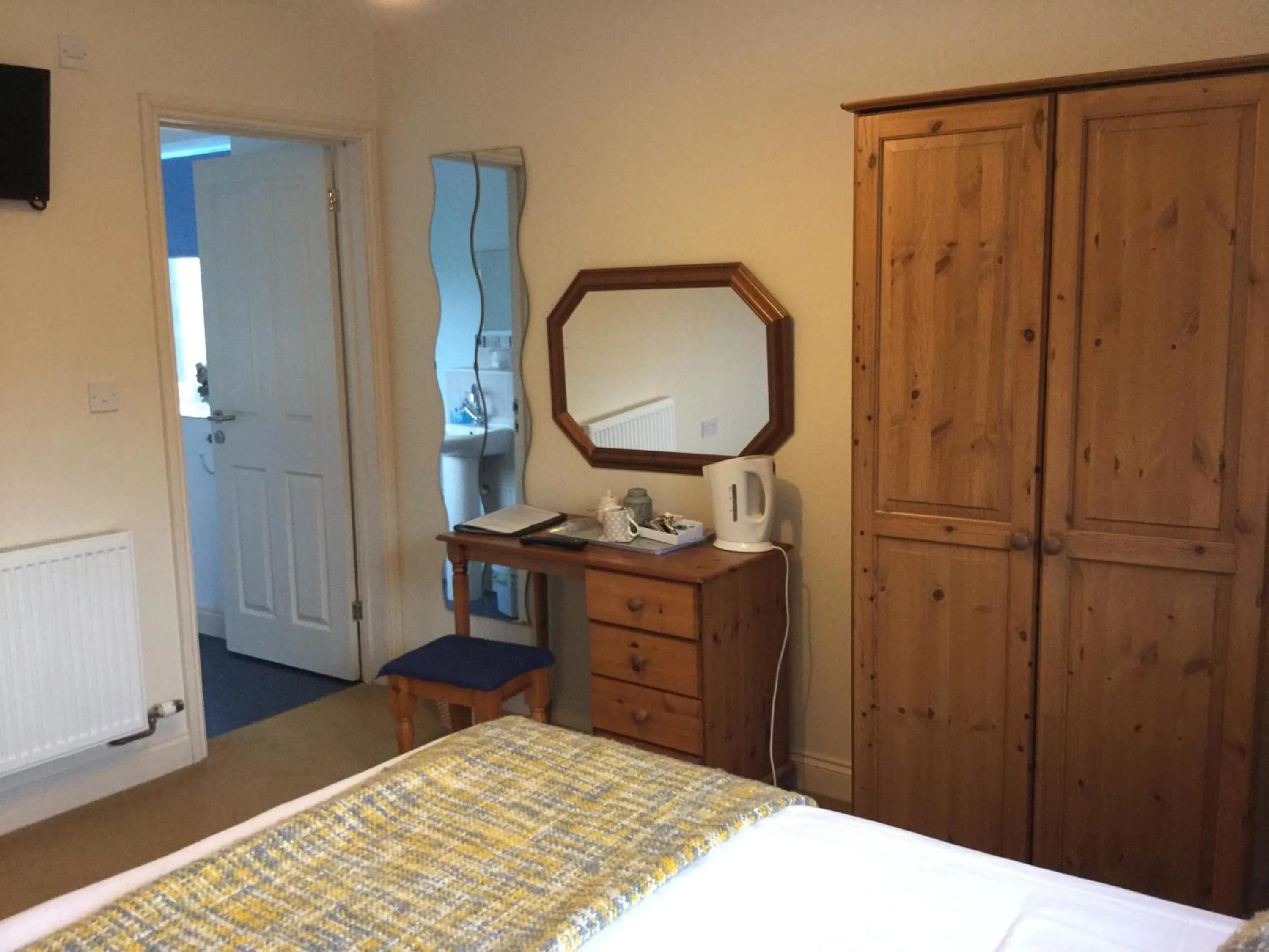 Photo of the whole room, Bed in The Old Grain Store Bed & Breakfast