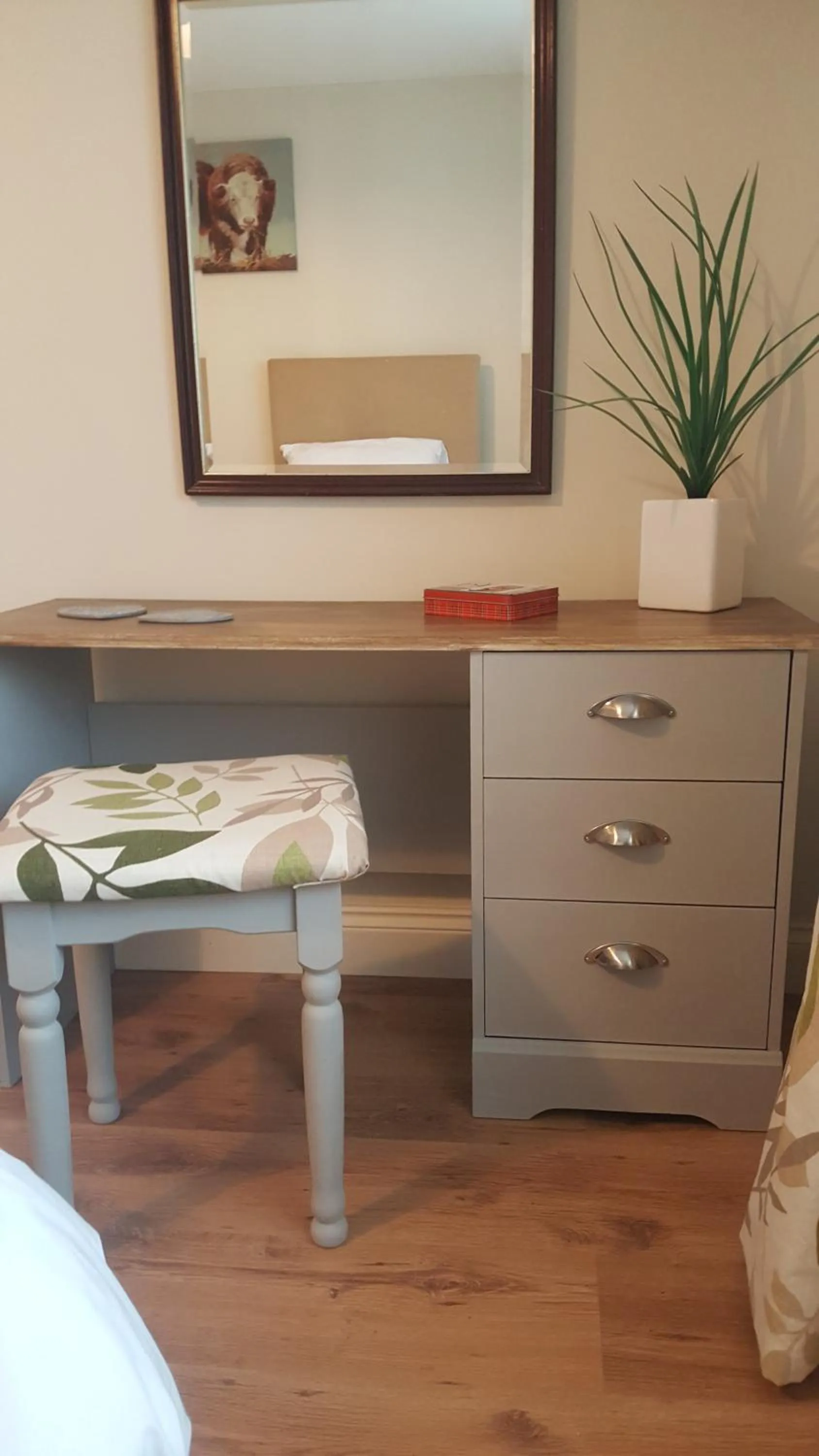 Decorative detail in The Old Grain Store Bed & Breakfast