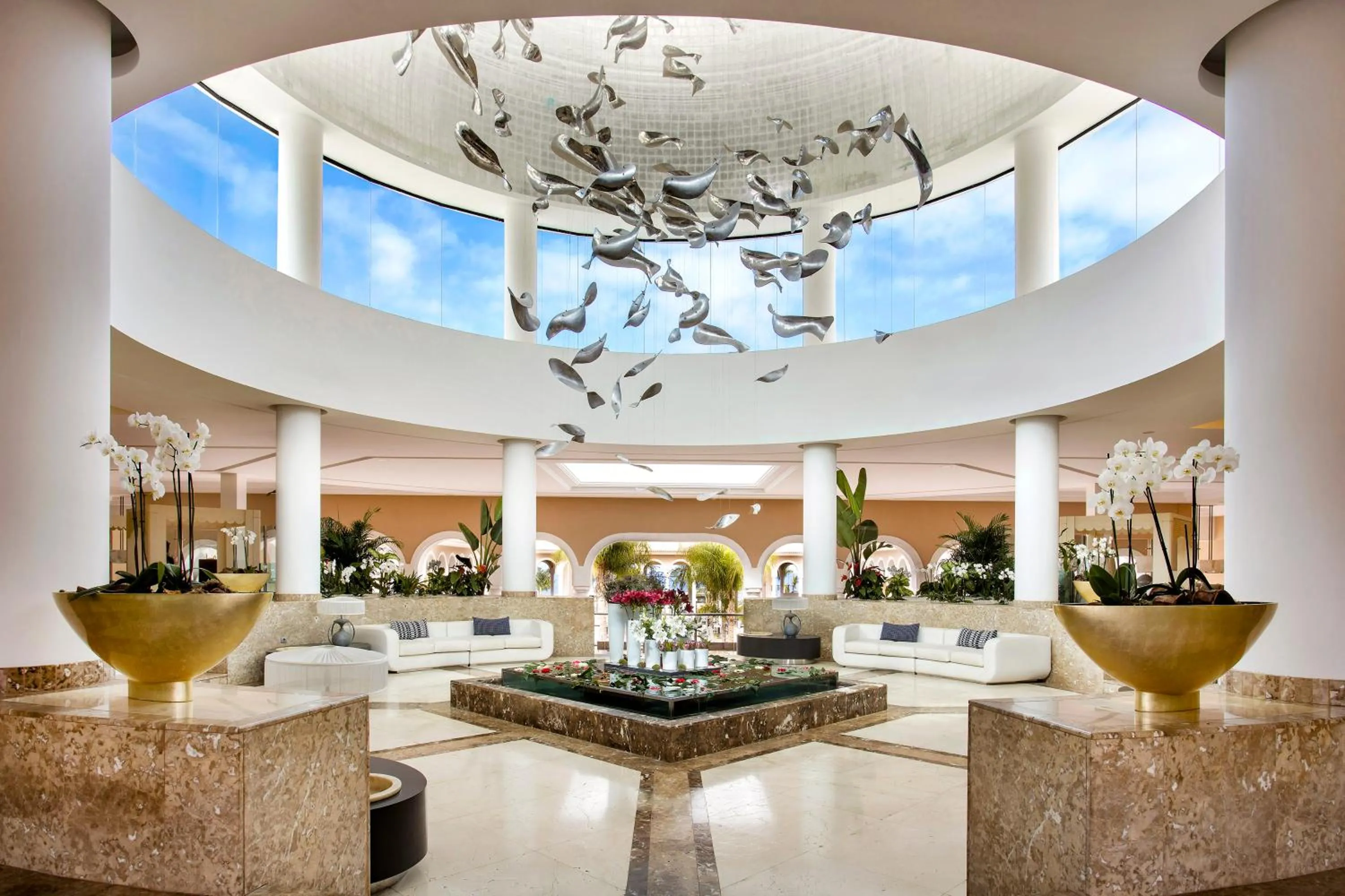 Lobby or reception in Gran Melia Palacio de Isora Resort & Spa