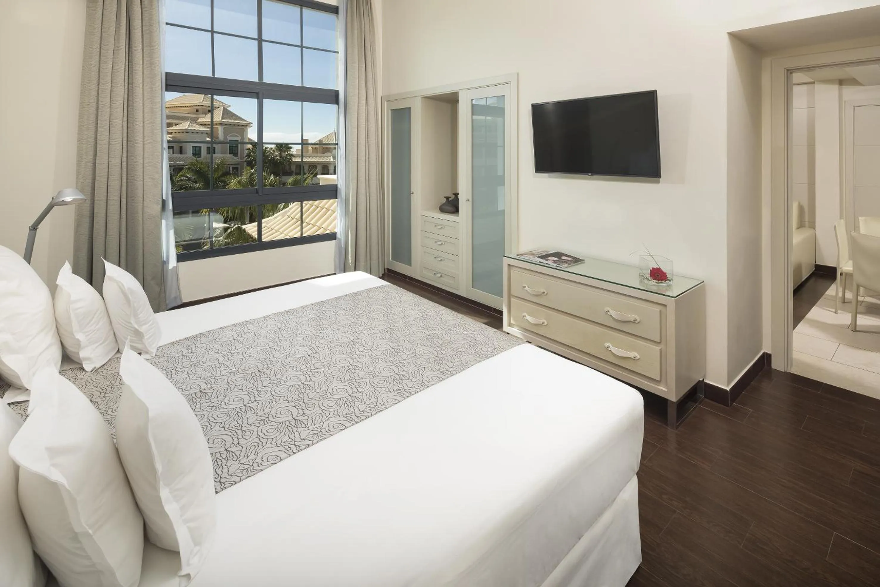 Bed in Gran Melia Palacio de Isora Resort & Spa