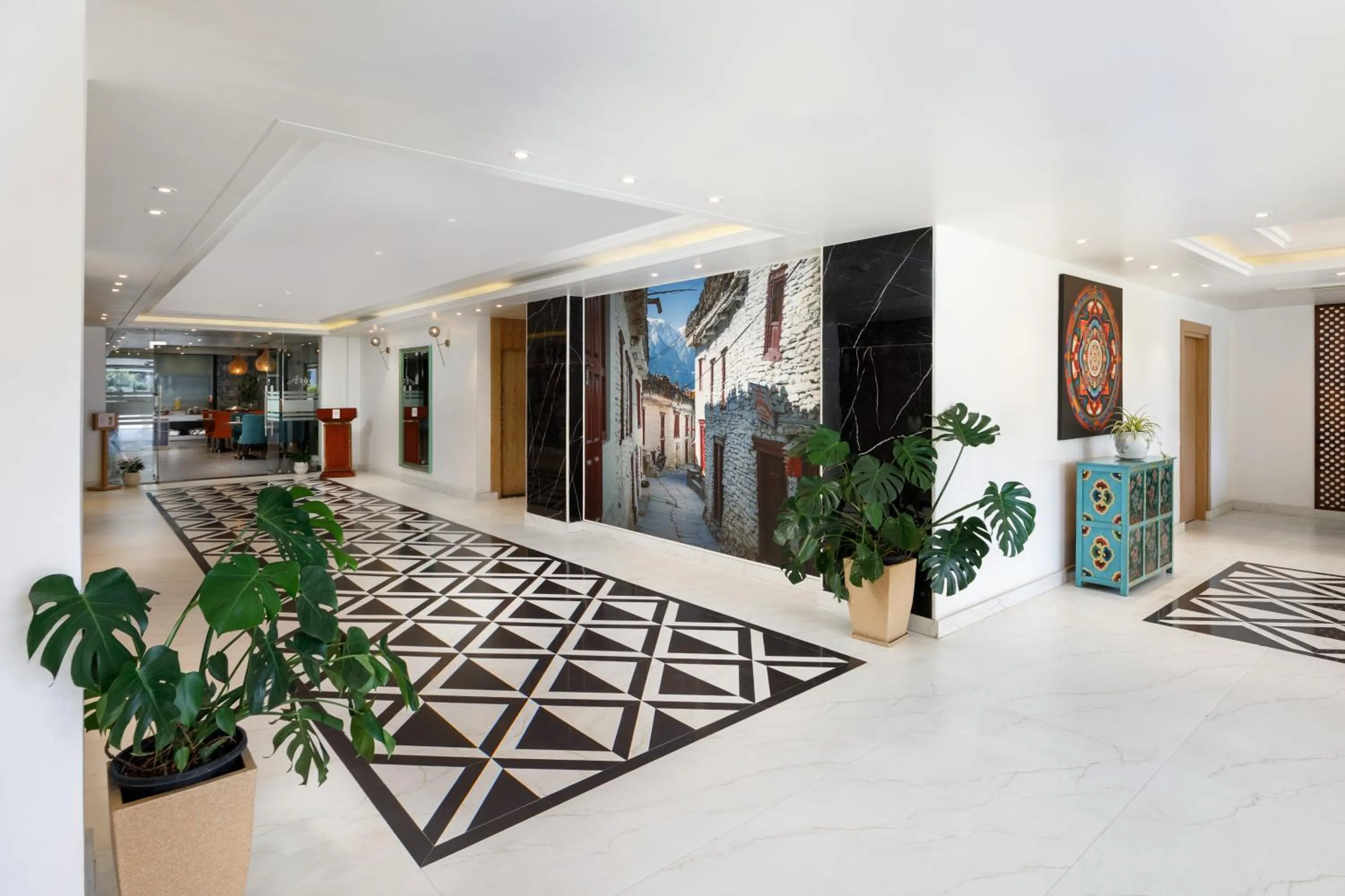 Restaurant/places to eat in Hotel Anuttara