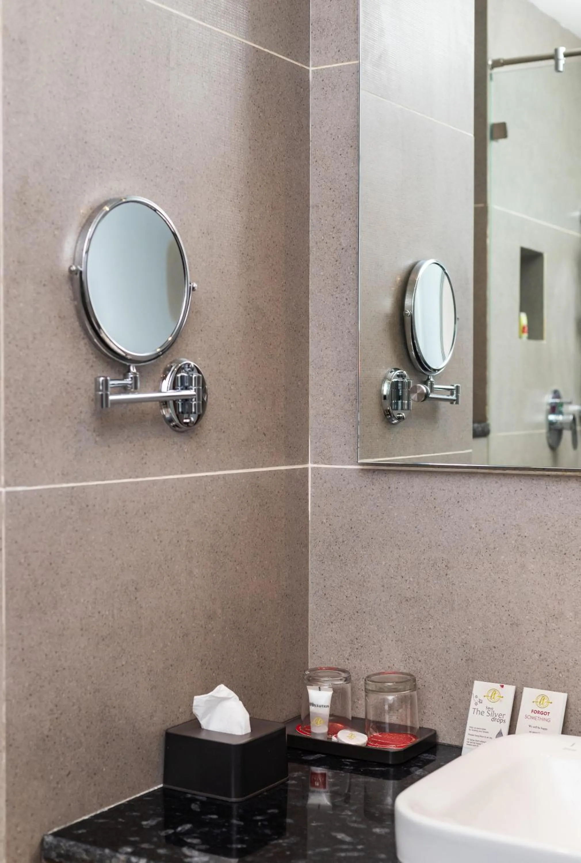 Bathroom in Hotel Anuttara