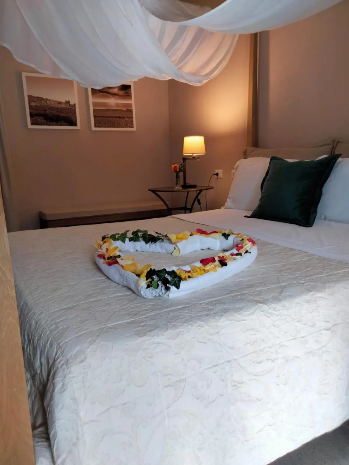 Bed in Firriato Hospitality Cavanera Etnea Resort & Wine Experience