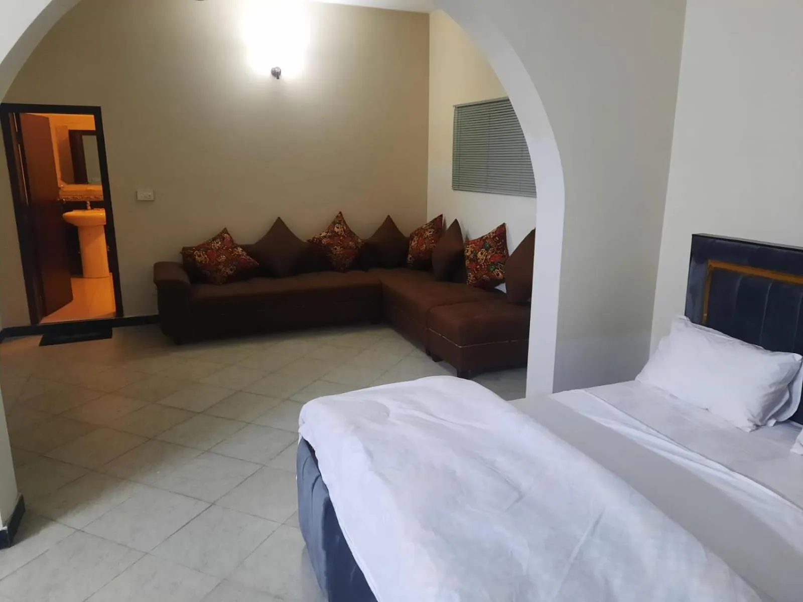 Bed in Morbex Inn Hotel Islamabad