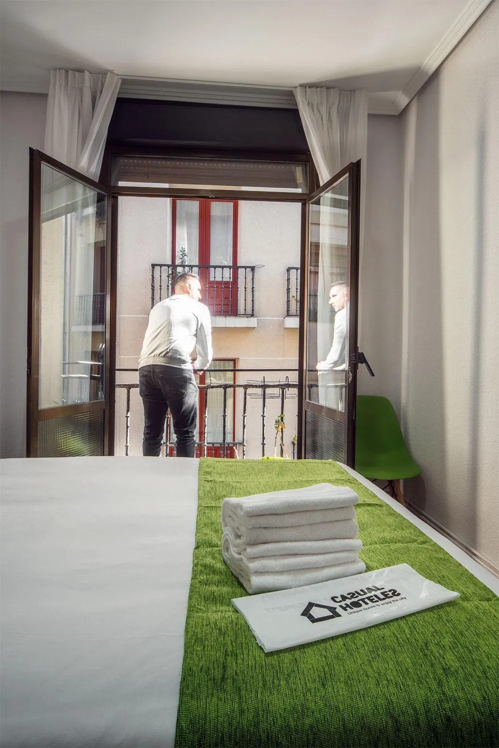 City view, Bed in Casual Serantes