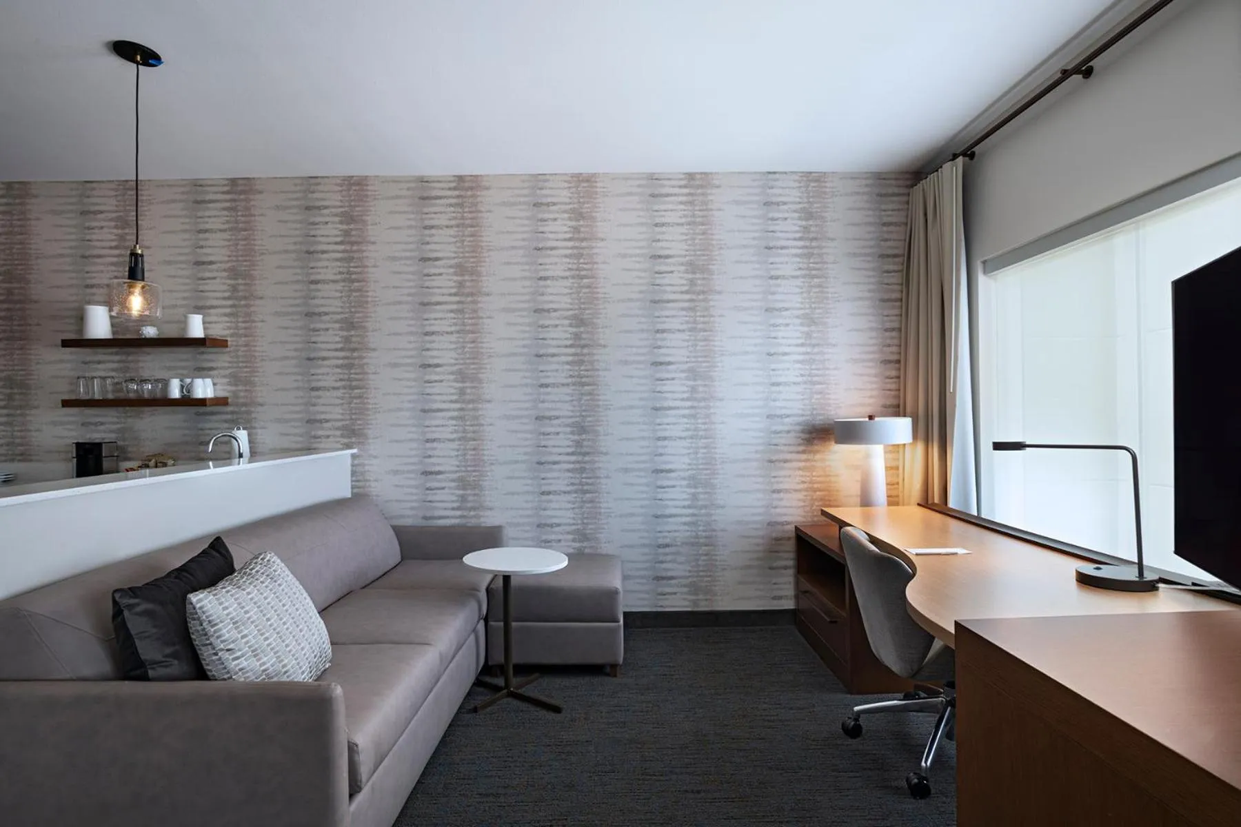 TV and multimedia in Residence Inn by Marriott Georgetown