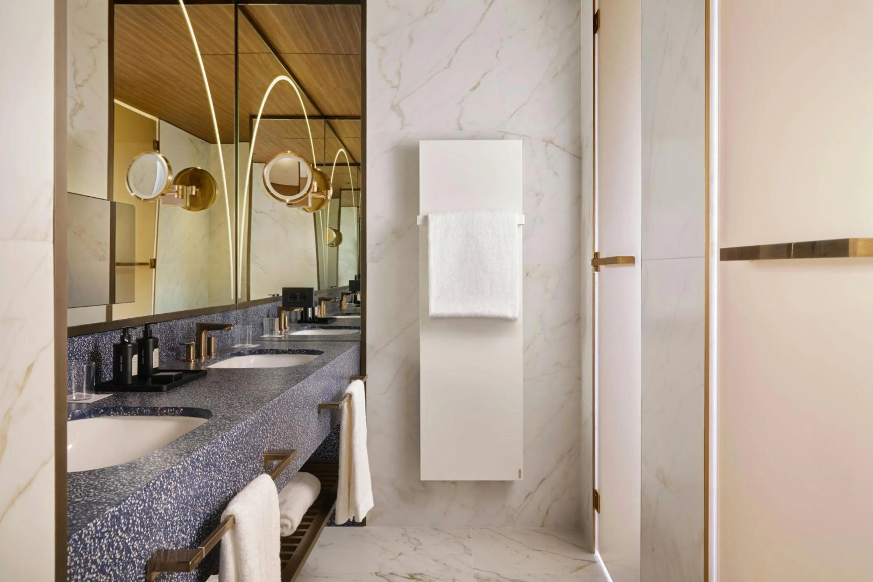 Bathroom in W Florence