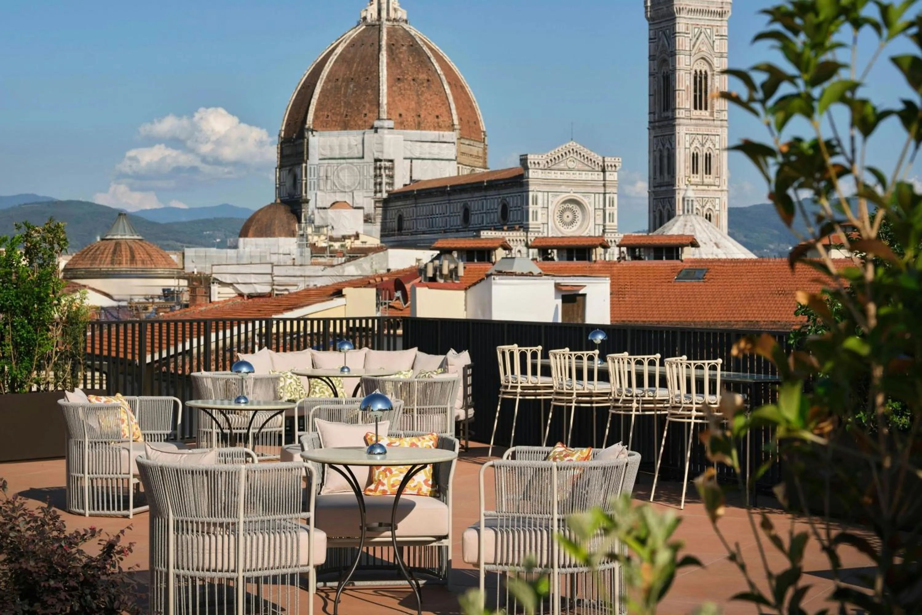 Restaurant/places to eat in W Florence