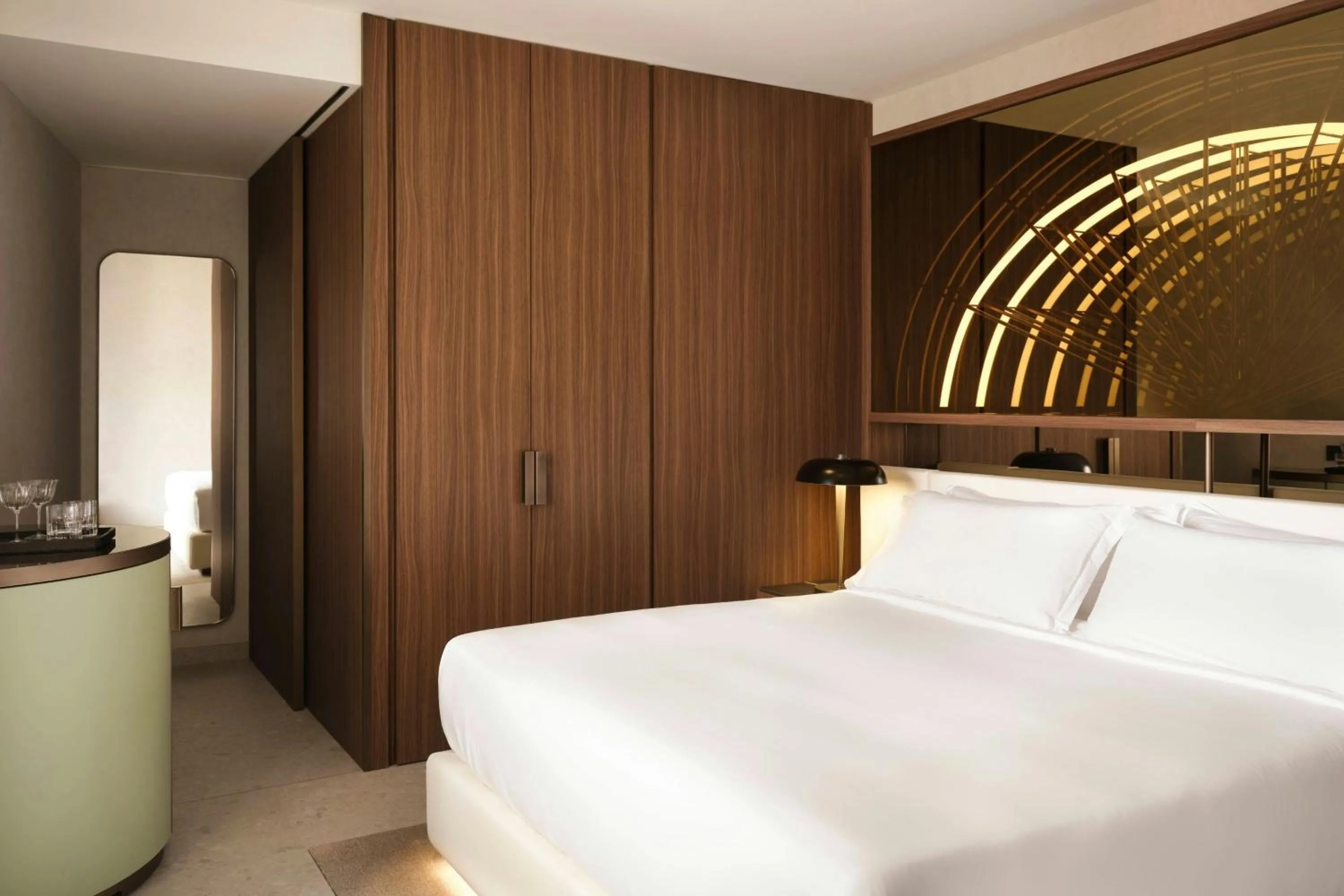 Photo of the whole room, Bed in W Florence