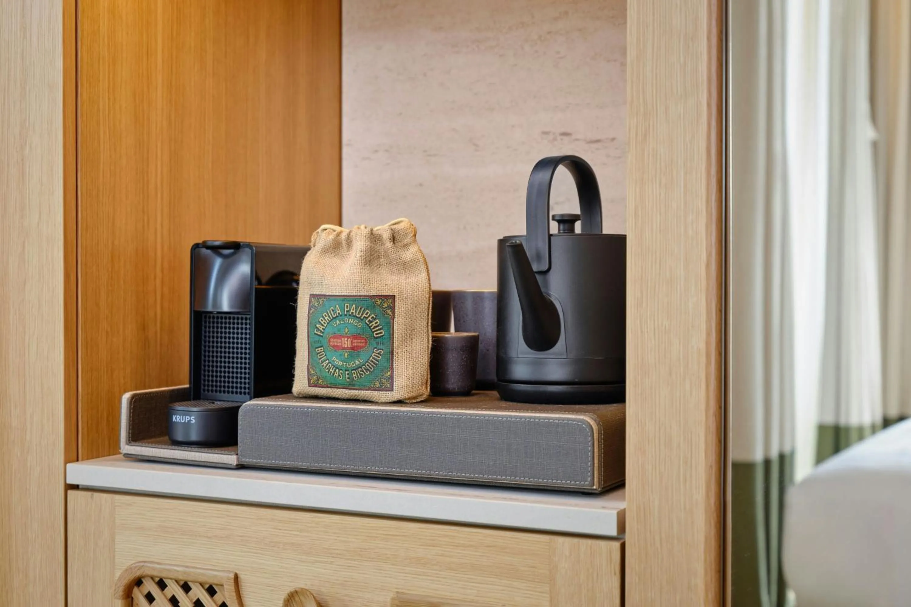 Photo of the whole room in Origine Porto Gaia, a Tribute Portfolio Hotel