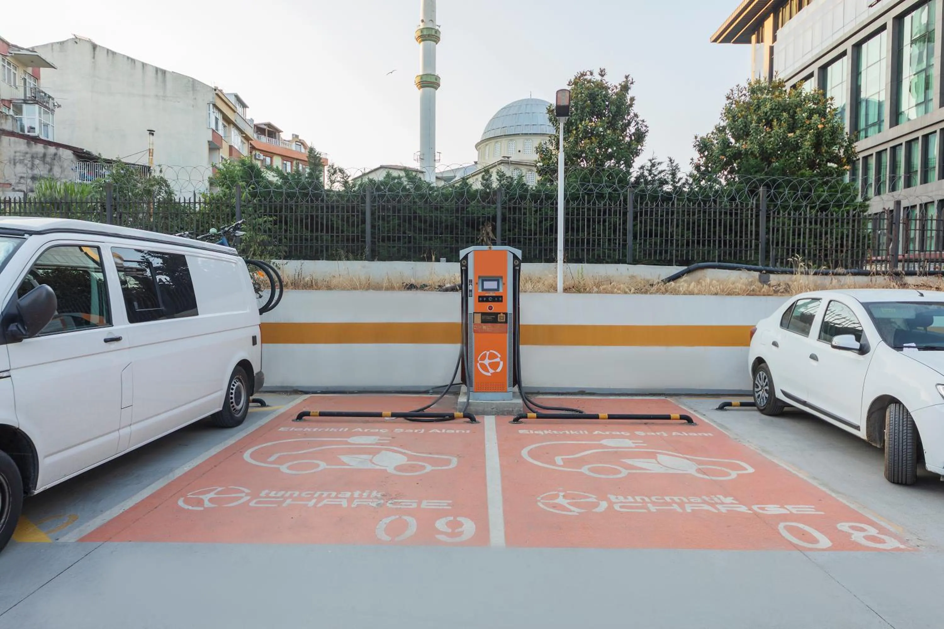 Parking in Meroddi Beyoğlu Residence