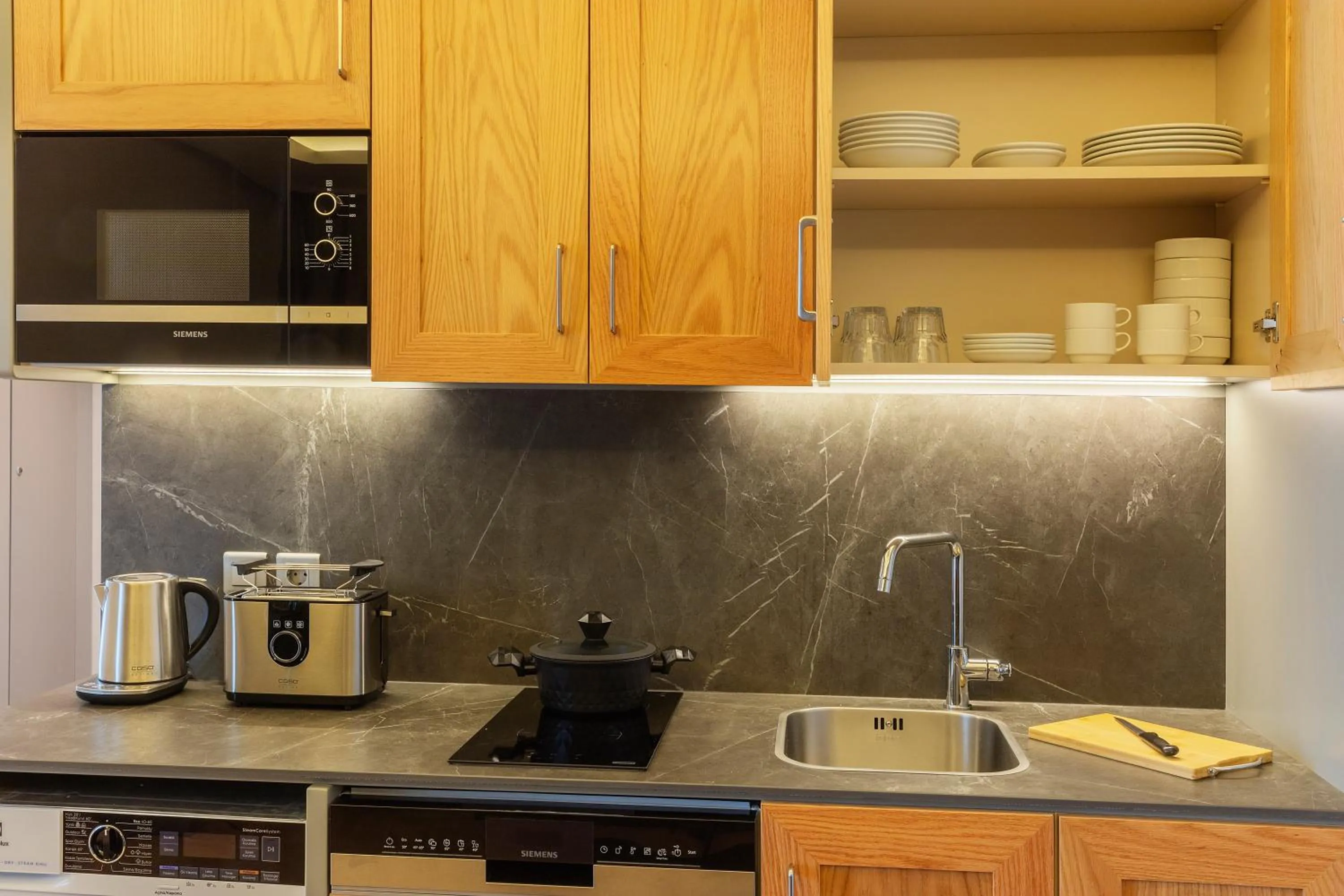 kitchen in Meroddi Beyoğlu Residence