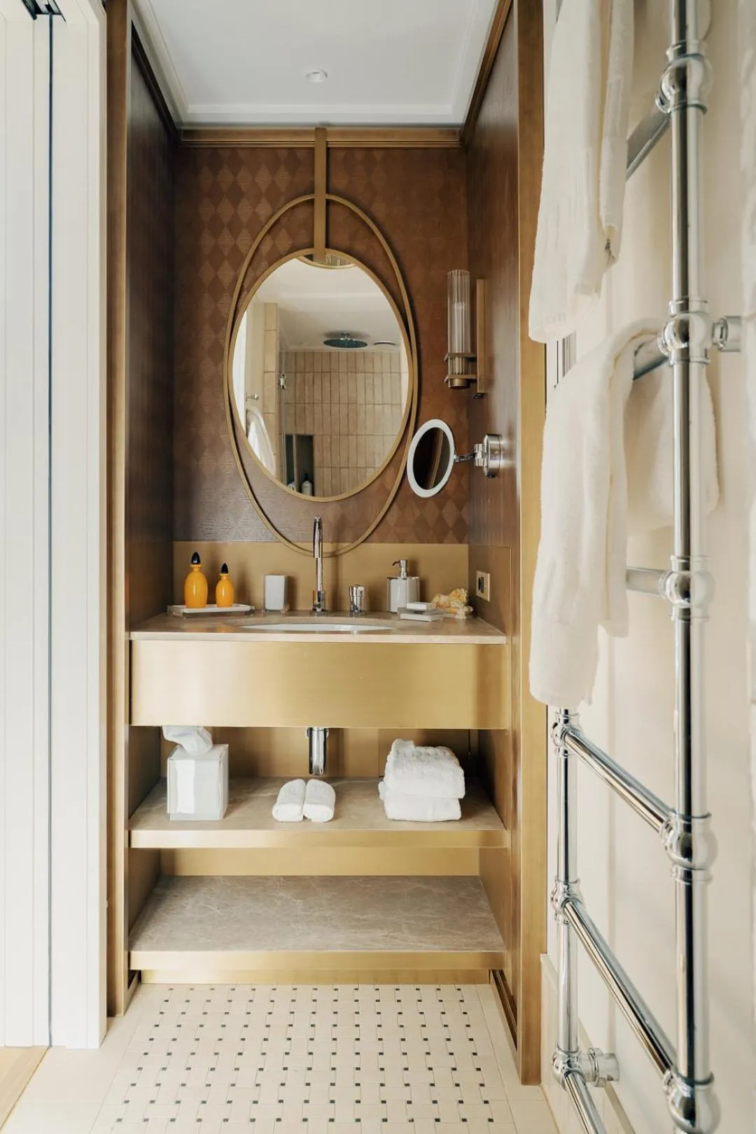 Bathroom in Villa Pétrusse - Relais & Châteaux