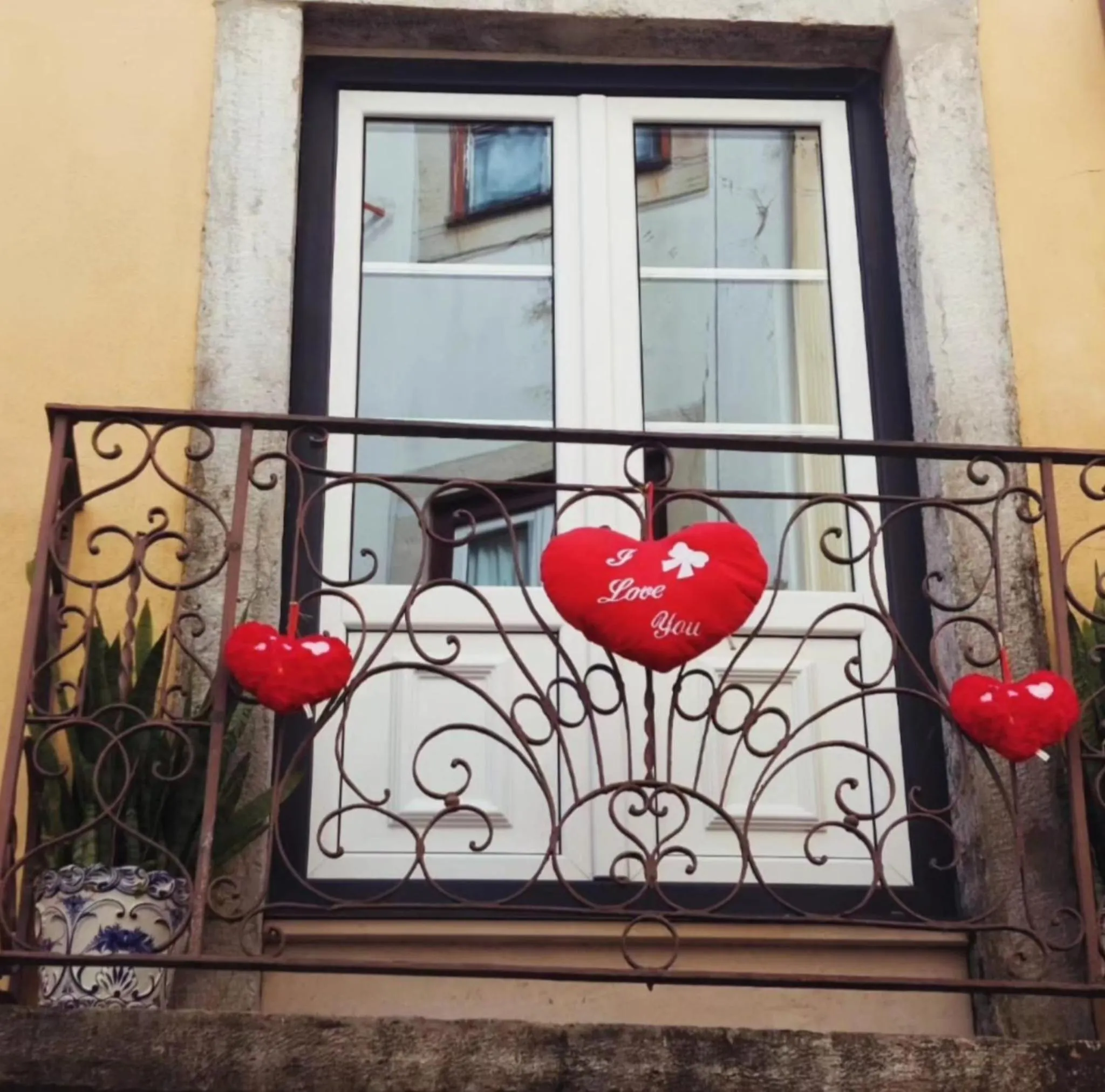 Balcony/Terrace in Castle Inn Lisbon Apartments