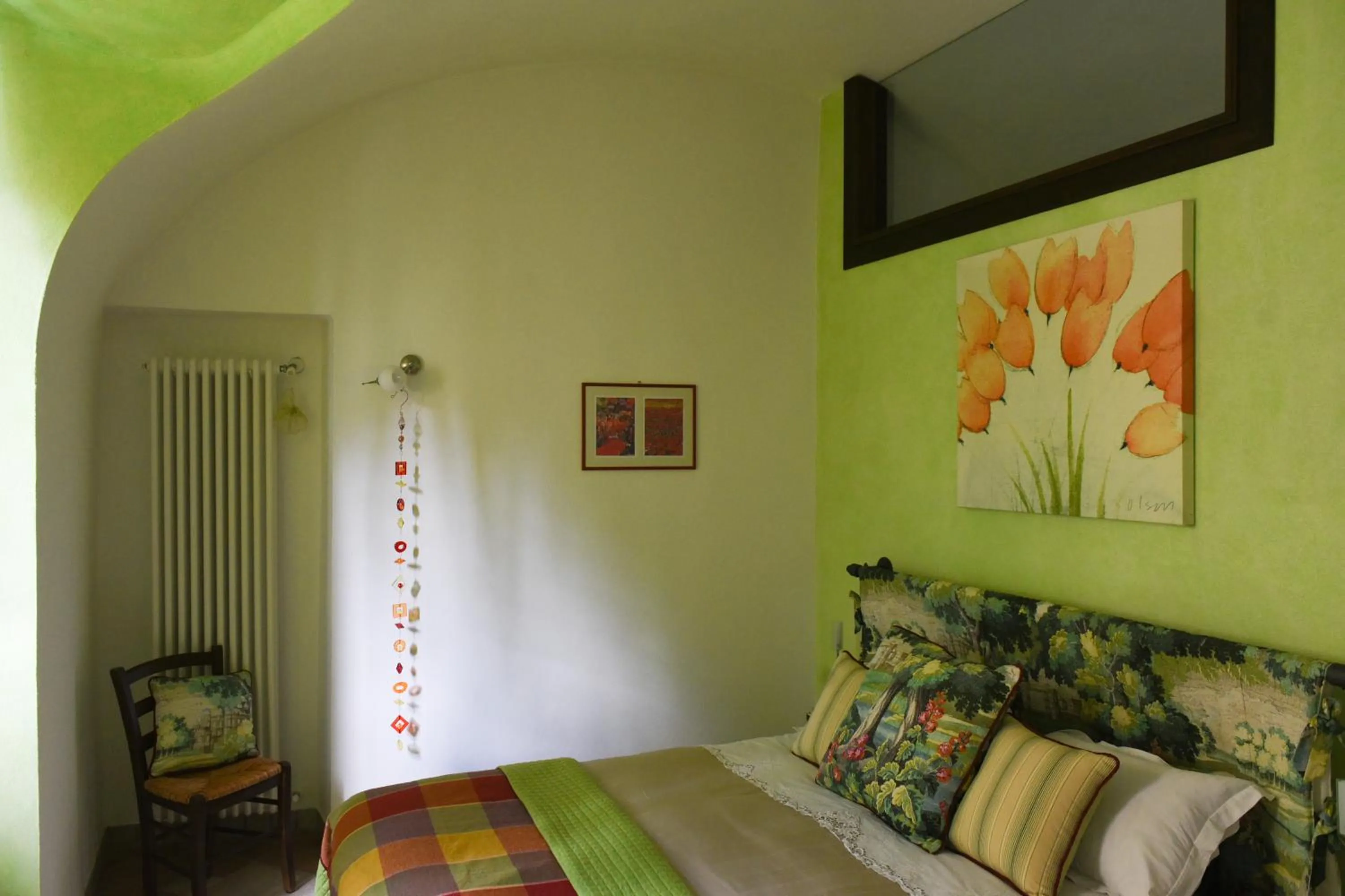 Photo of the whole room, Bed in B&B Va...lentina