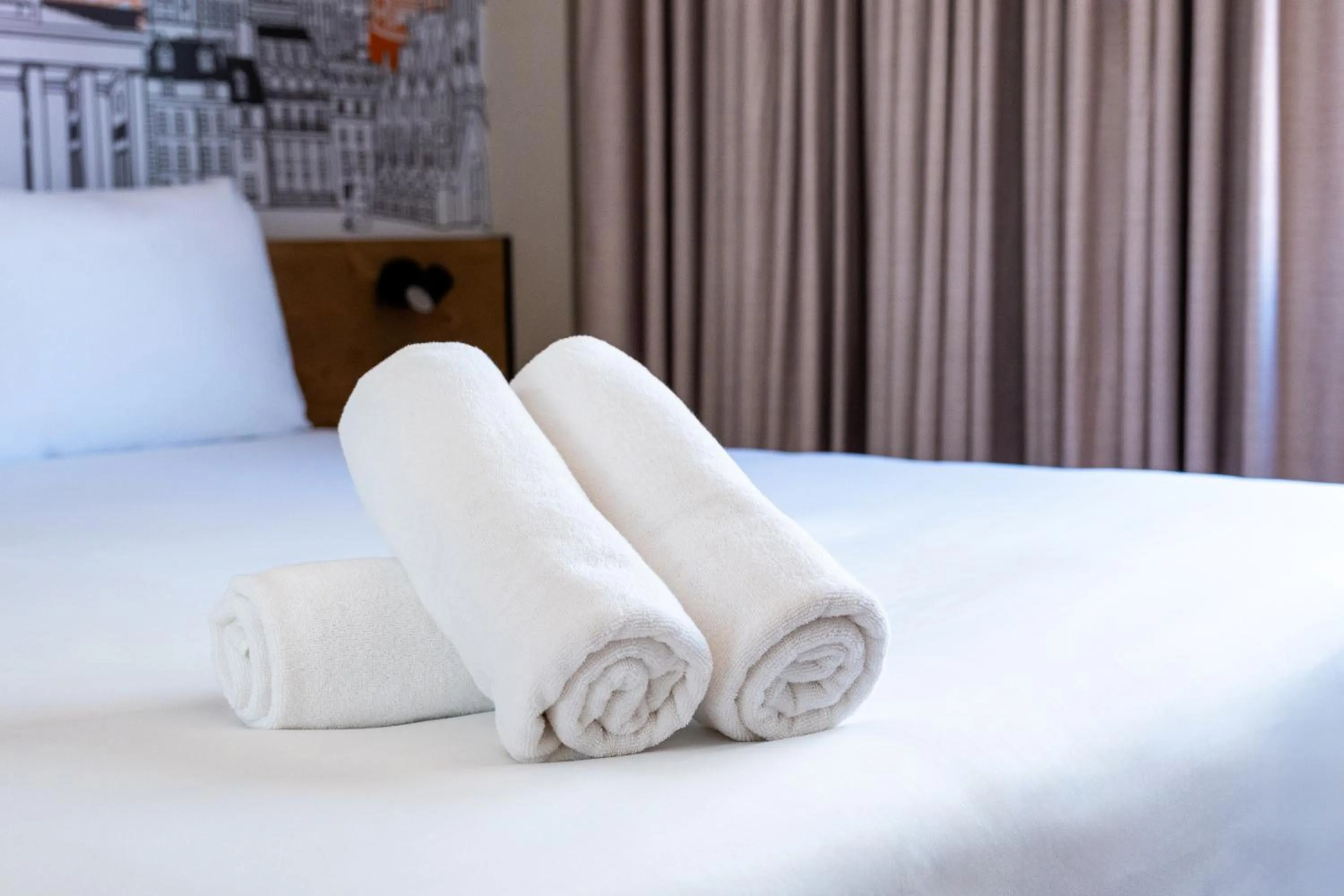 Bedroom, Bed in easyHotel Barcelona La Sagrera